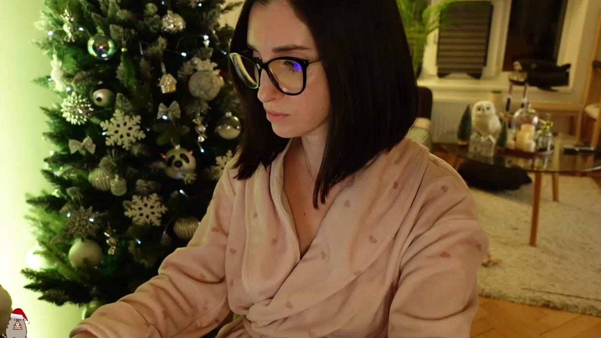 Gallery image thumbnail from Maddie's myfreecams stream on, 12/26/2023, 21:31 image 1 of 20