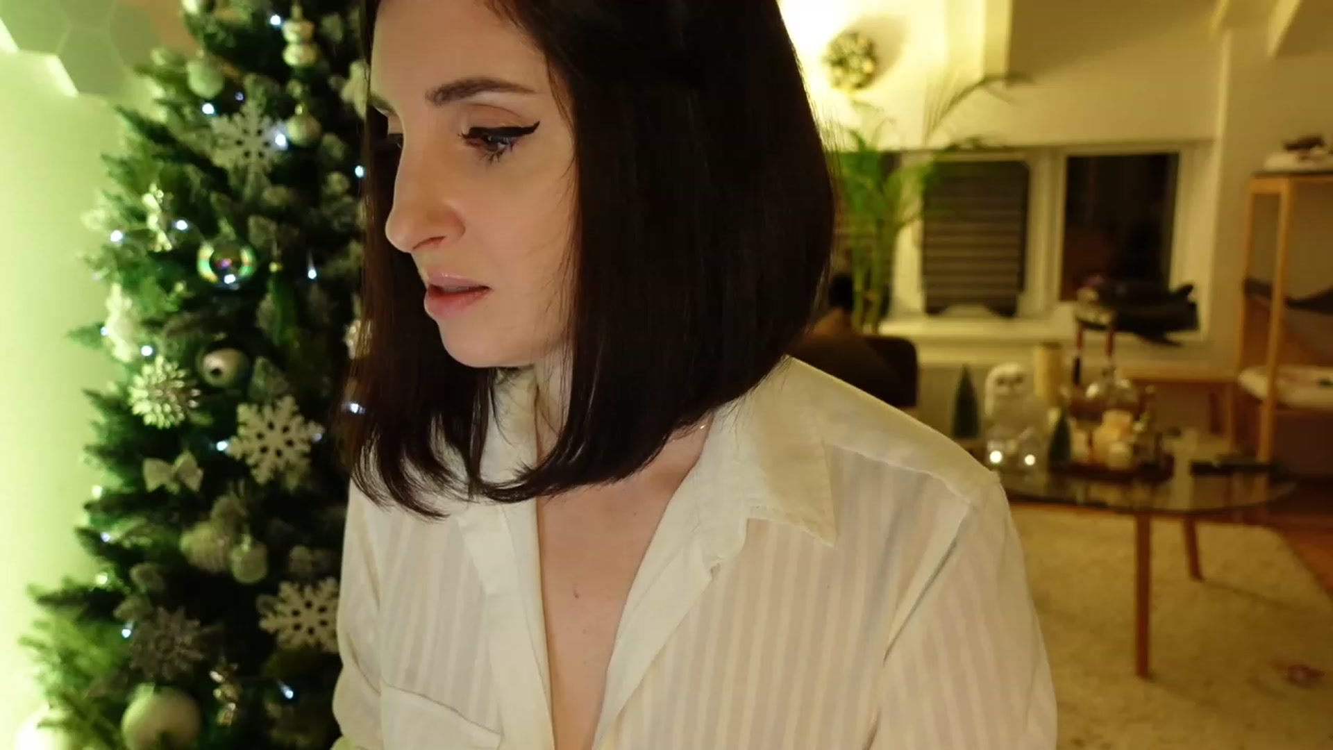 Gallery image thumbnail from Maddie's myfreecams stream on, 12/30/2023, 17:20 image 14 of 20