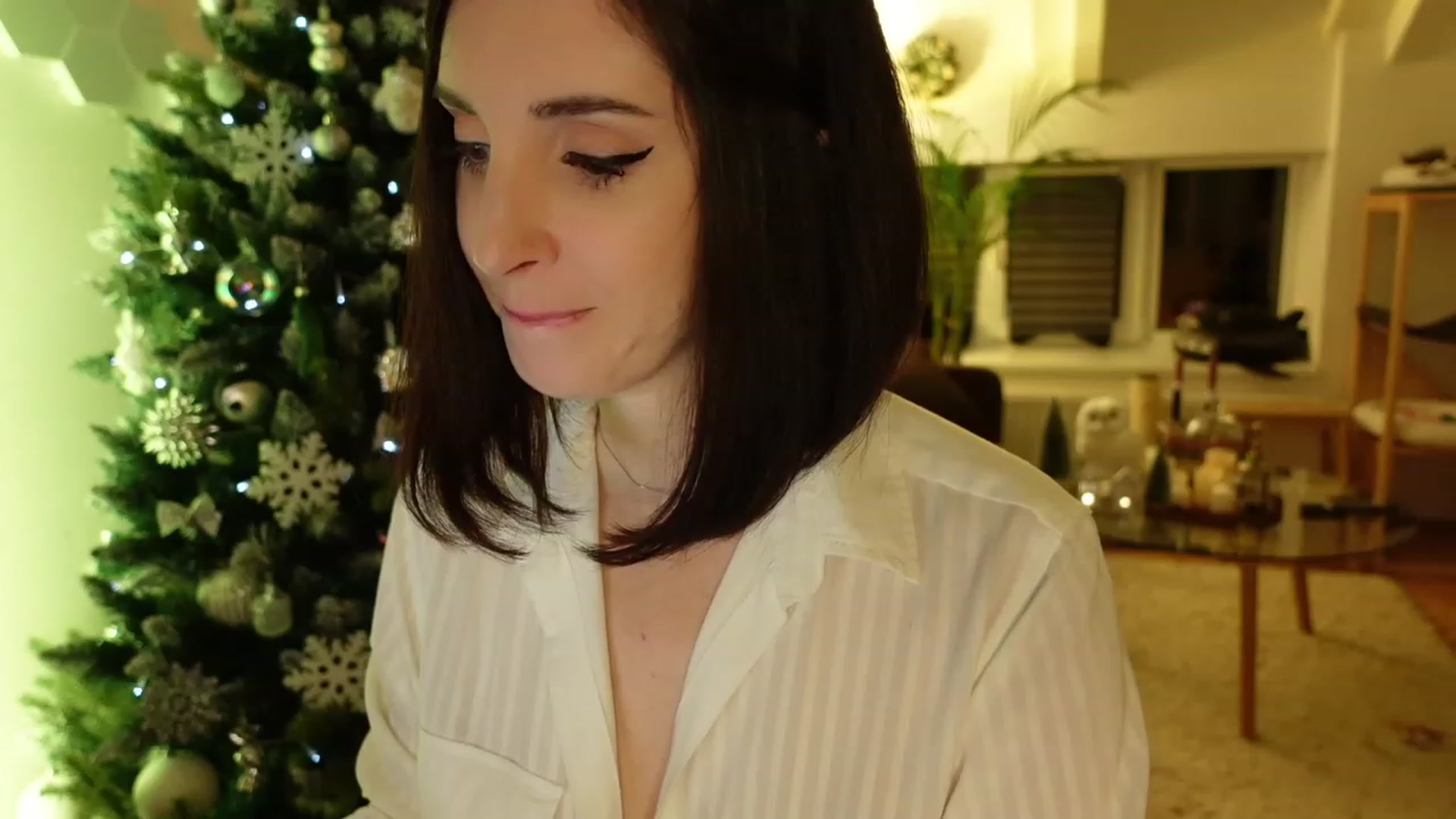 Gallery image thumbnail from Maddie's myfreecams stream on, 12/30/2023, 17:20 image 13 of 20