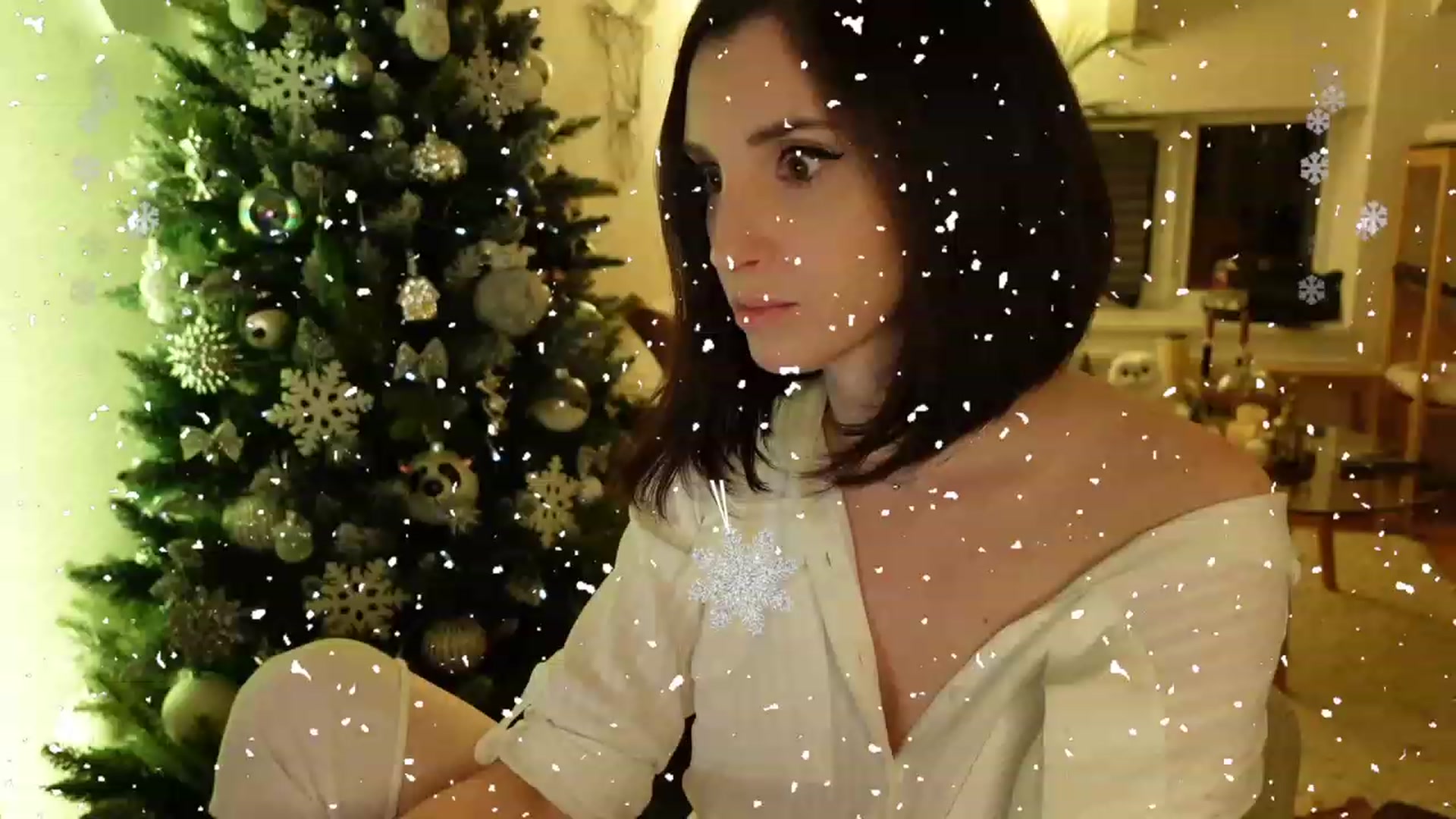 Gallery image thumbnail from Maddie's myfreecams stream on, 12/31/2023, 03:04 image 7 of 20