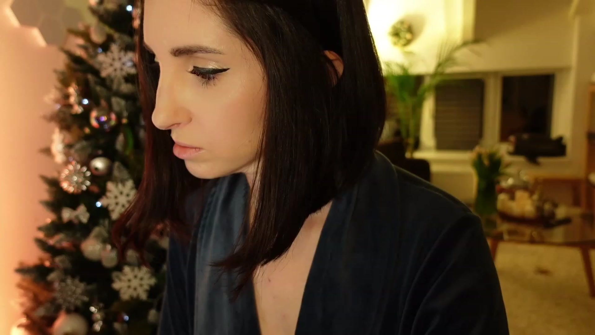 Gallery image thumbnail from Maddie's myfreecams stream on, 01/06/2024, 01:24 image 12 of 20