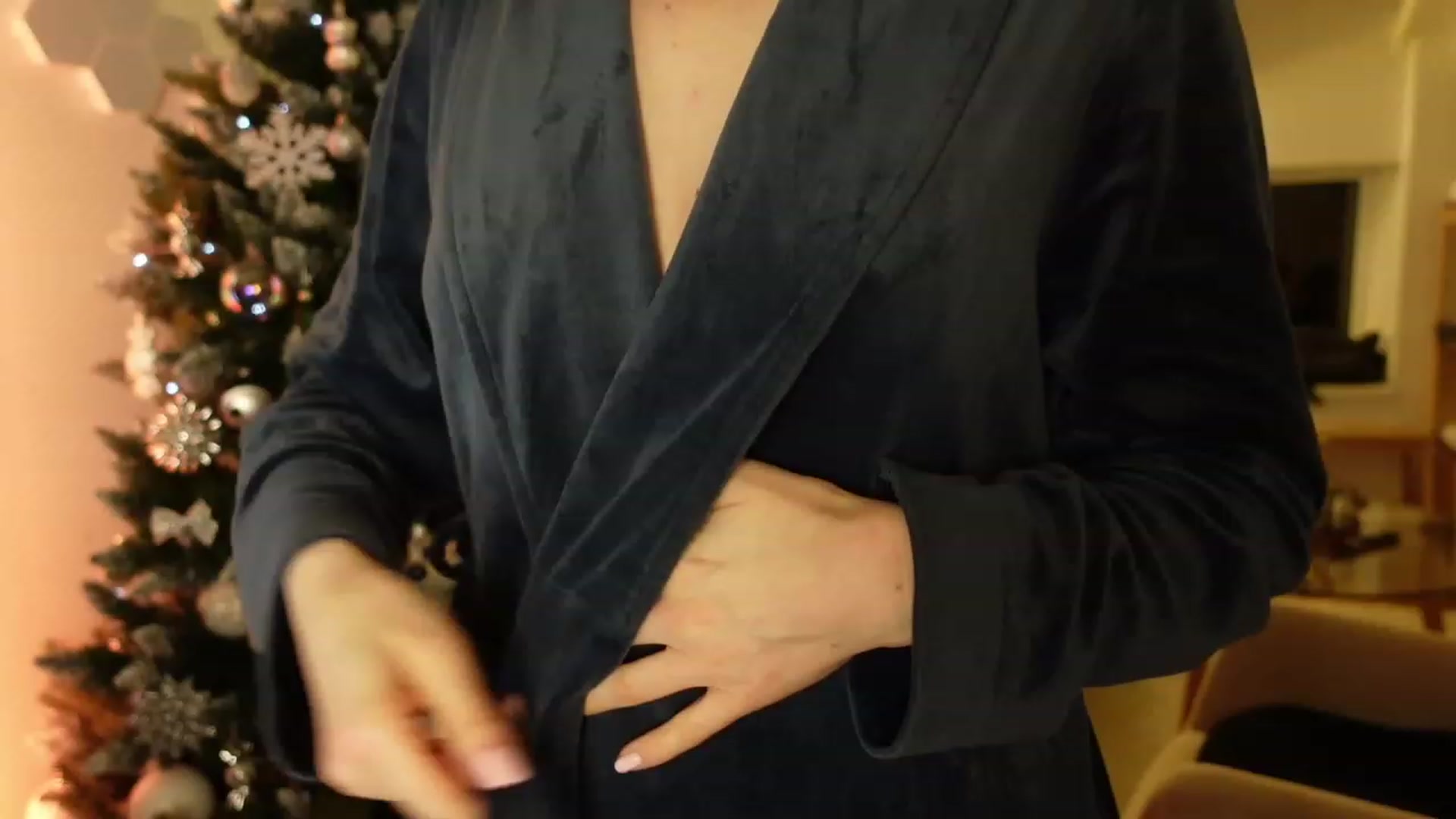 Gallery image thumbnail from Maddie's myfreecams stream on, 01/06/2024, 01:24 image 6 of 20
