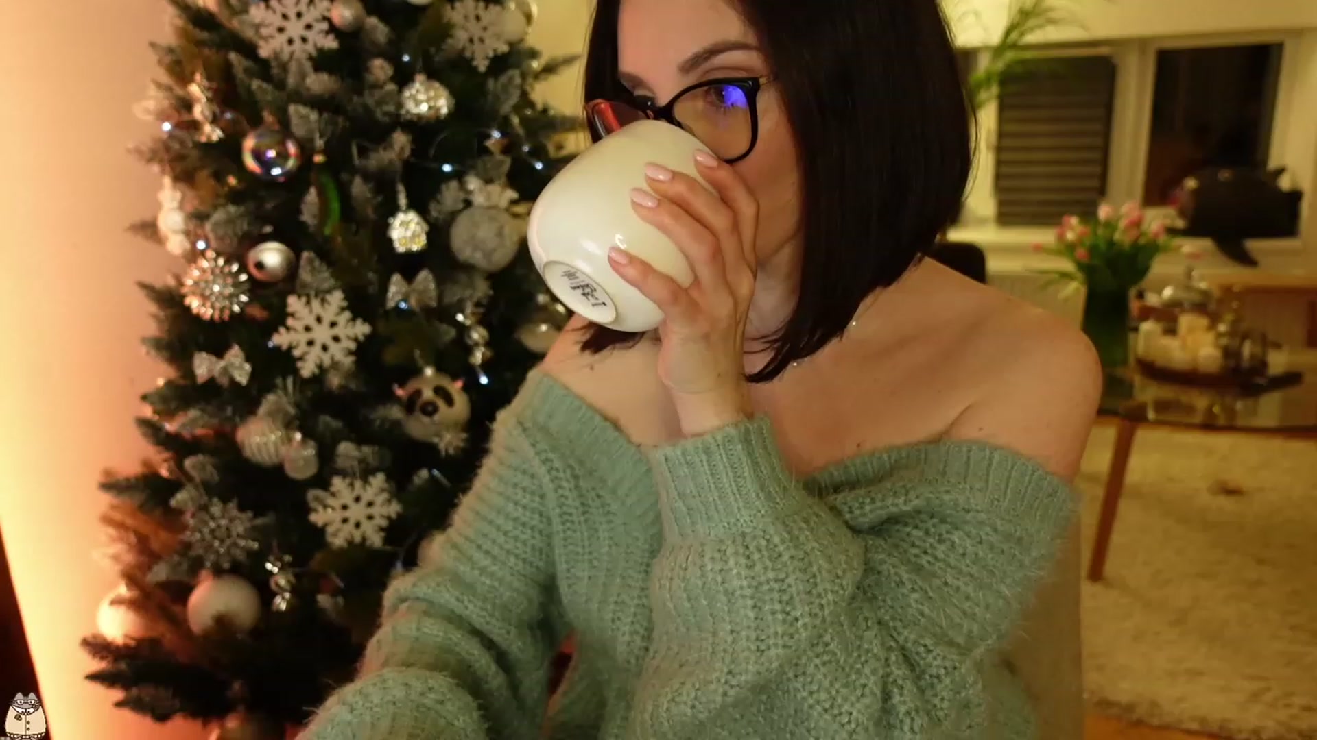 Gallery image thumbnail from Maddie's myfreecams stream on, 01/07/2024, 24:03 image 10 of 20