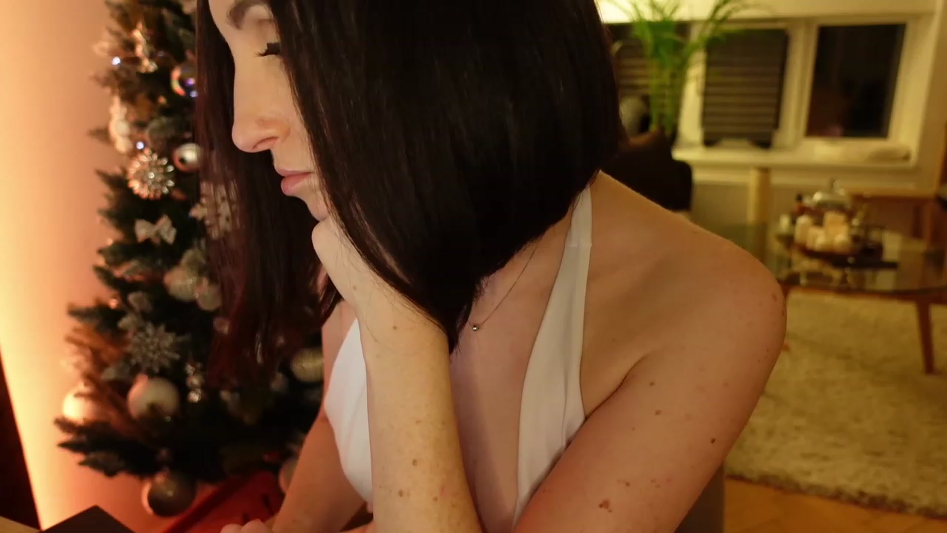 Gallery image thumbnail from Maddie's myfreecams stream on, 01/12/2024, 04:43 image 18 of 20