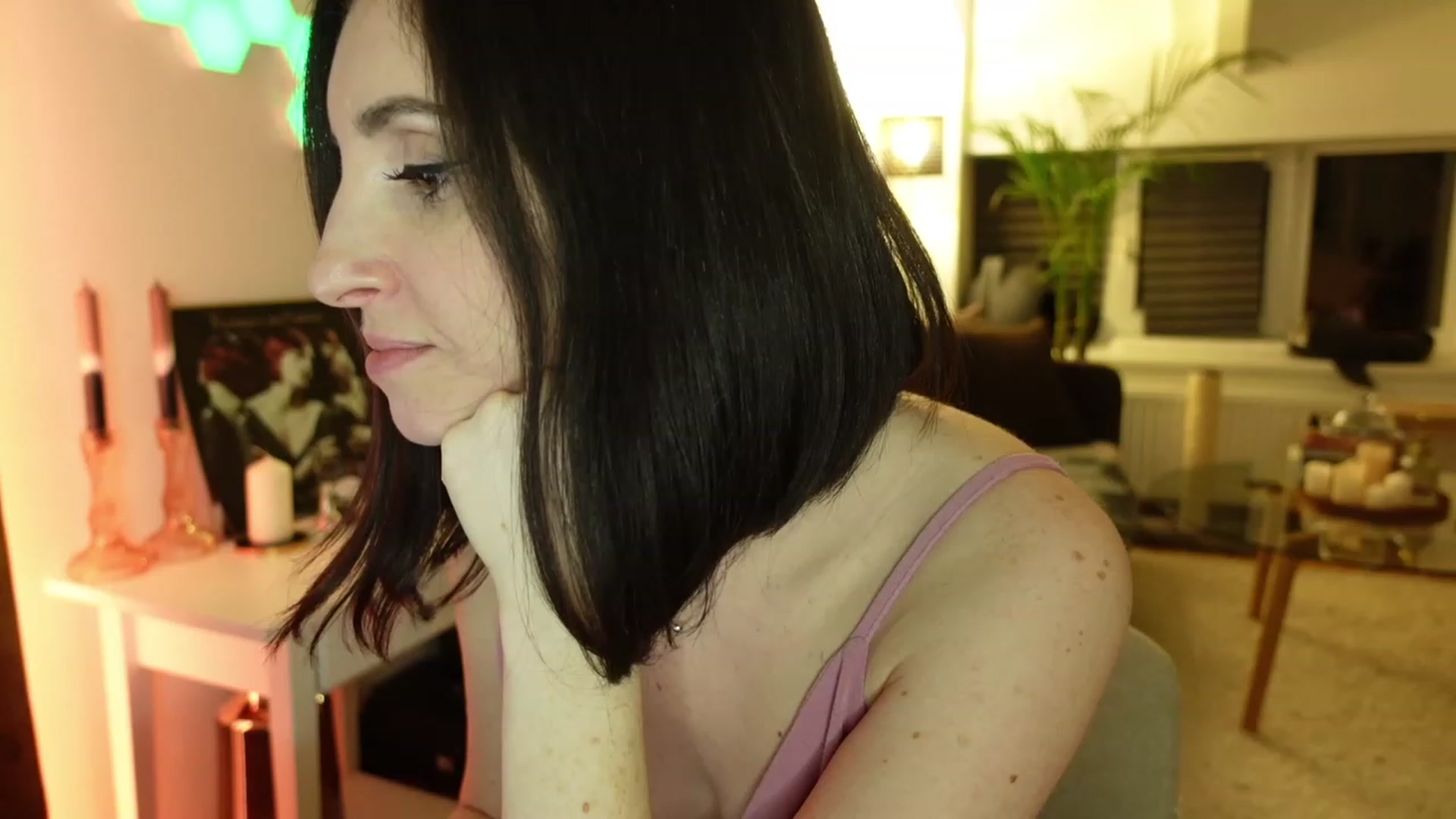 Gallery image thumbnail from Maddie's myfreecams stream on, 01/24/2024, 05:03 image 13 of 20