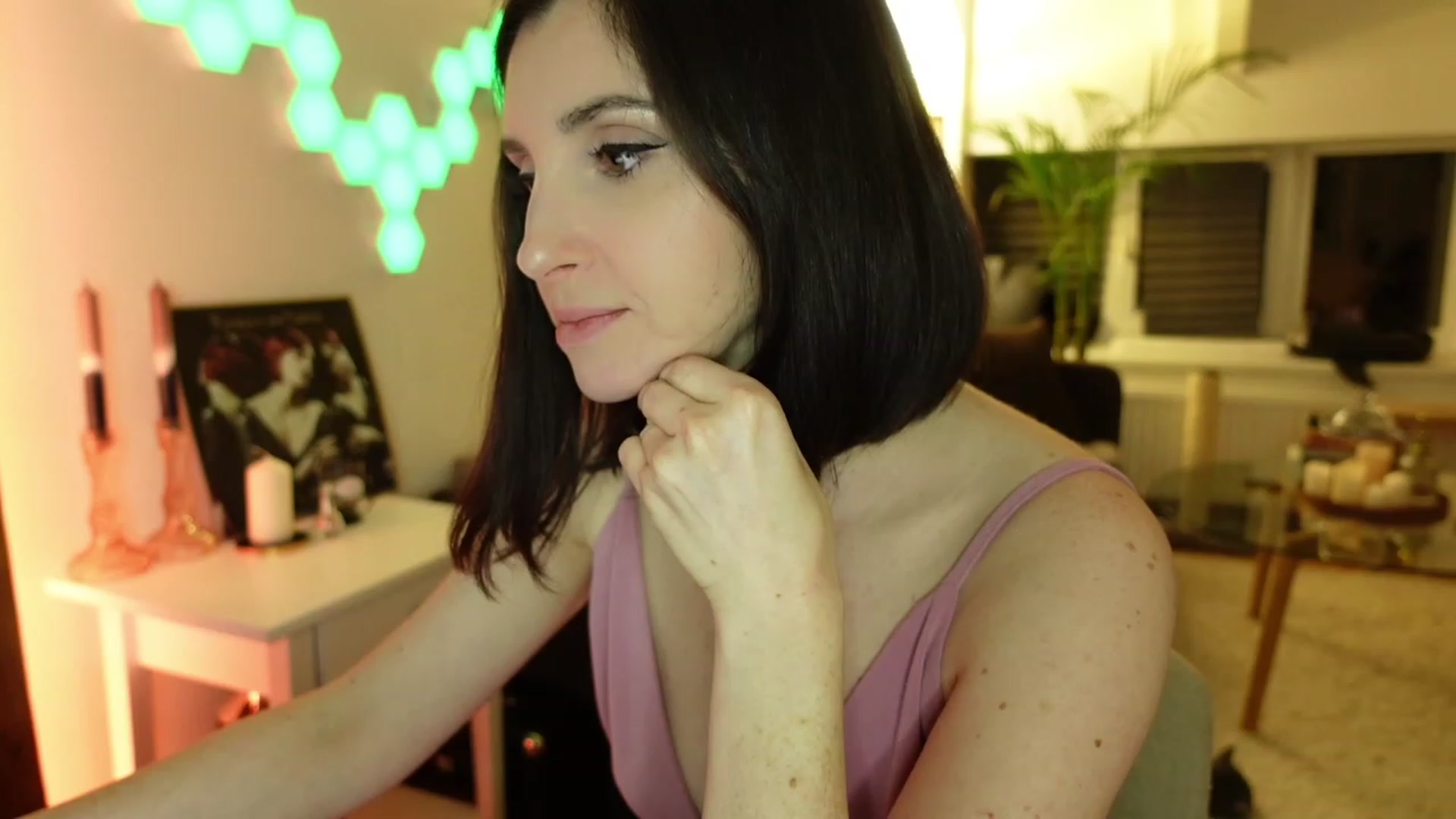 Gallery image thumbnail from Maddie's myfreecams stream on, 01/24/2024, 05:03 image 2 of 20
