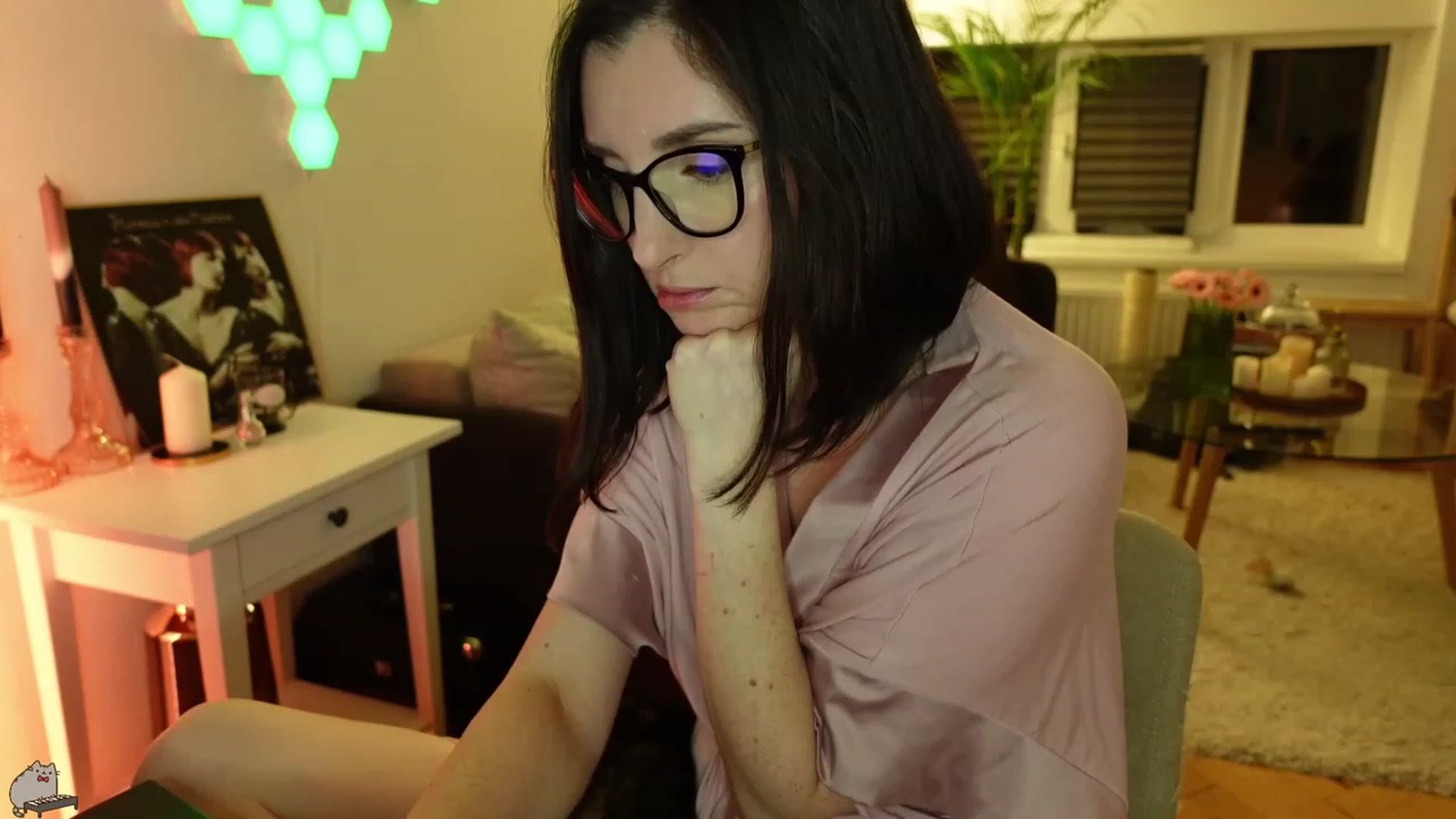 Gallery image thumbnail from Maddie's myfreecams stream on, 01/25/2024, 01:04 image 12 of 20