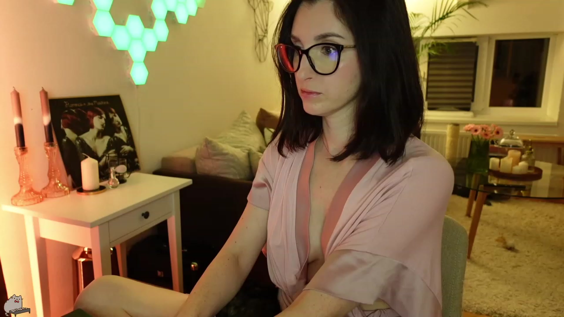 Gallery image thumbnail from Maddie's myfreecams stream on, 01/25/2024, 01:04 image 2 of 20