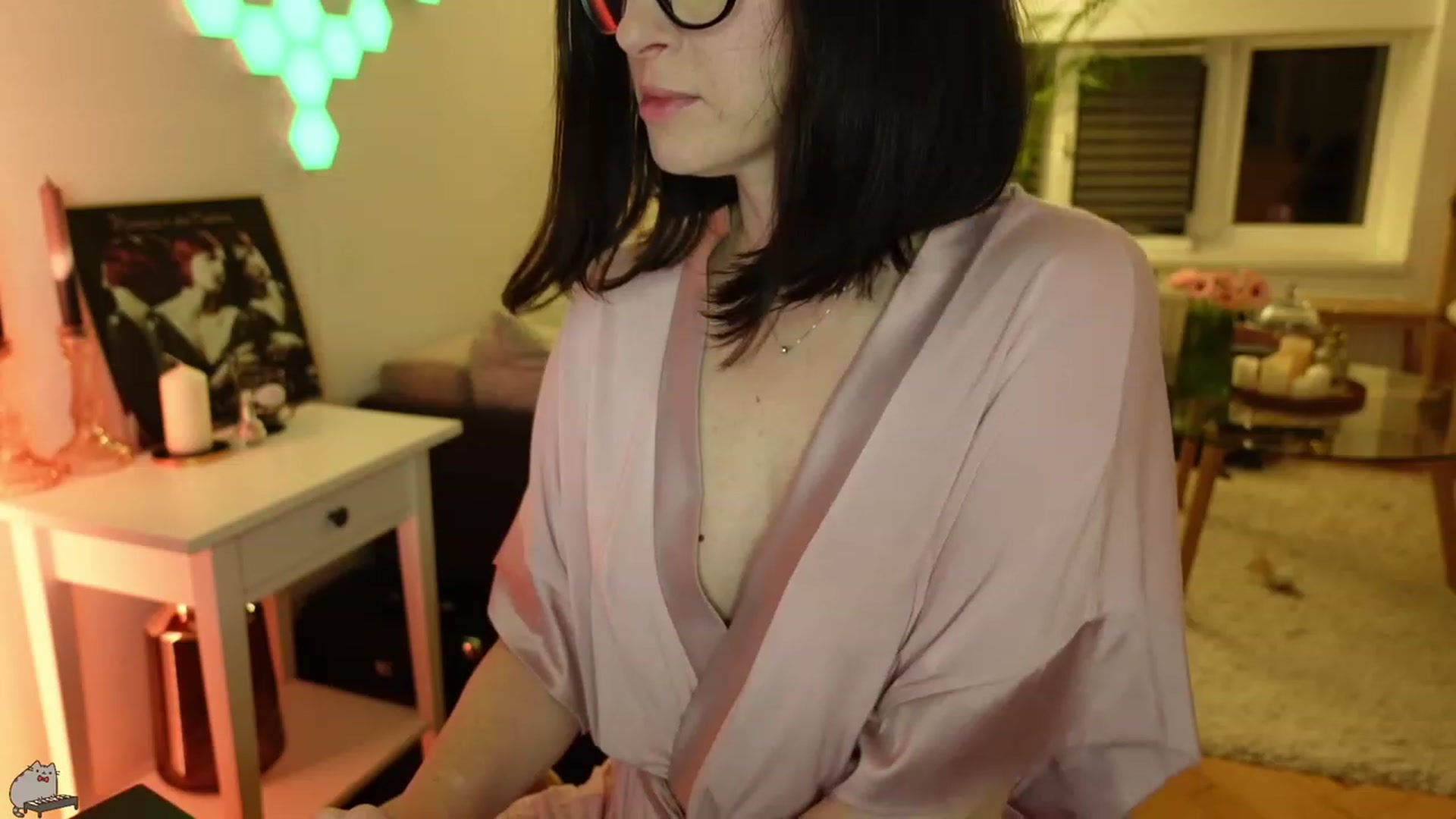 Gallery image thumbnail from Maddie's myfreecams stream on, 01/25/2024, 01:04 image 20 of 20