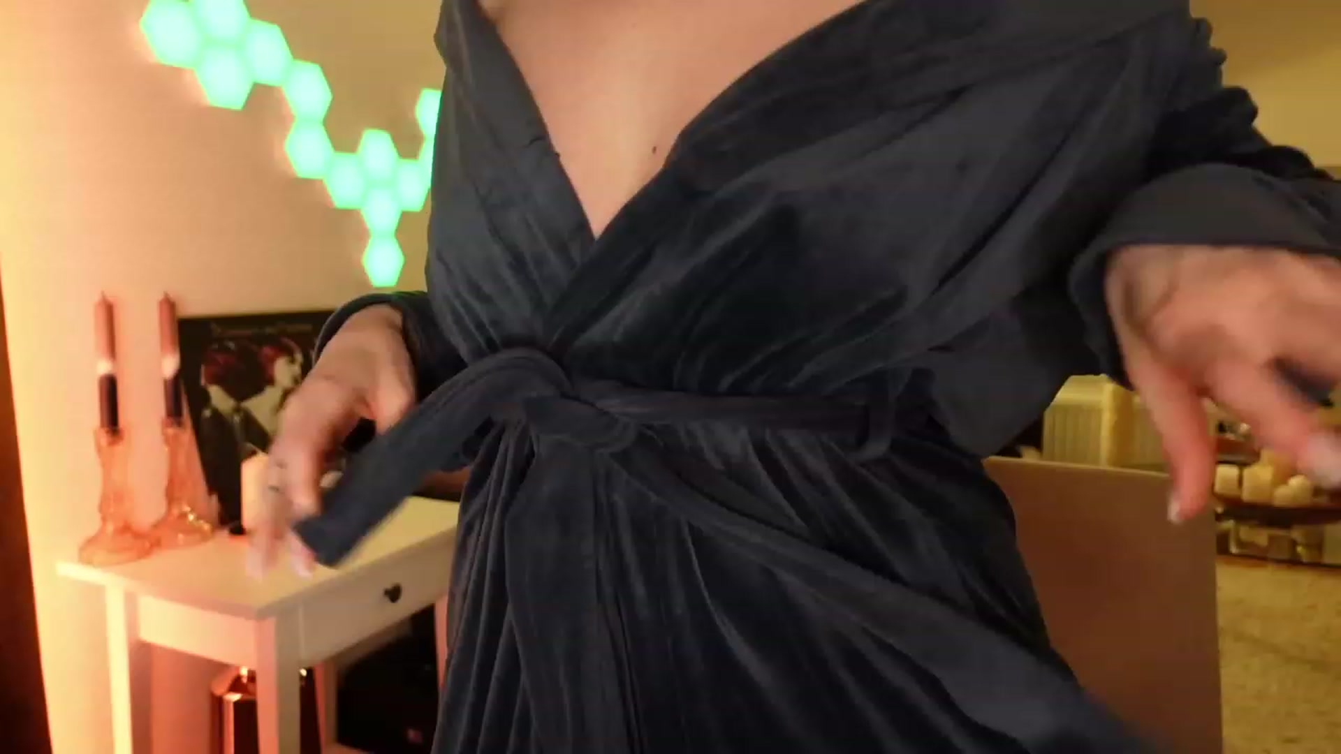Gallery image thumbnail from Maddie's myfreecams stream on, 01/26/2024, 01:30 image 11 of 20