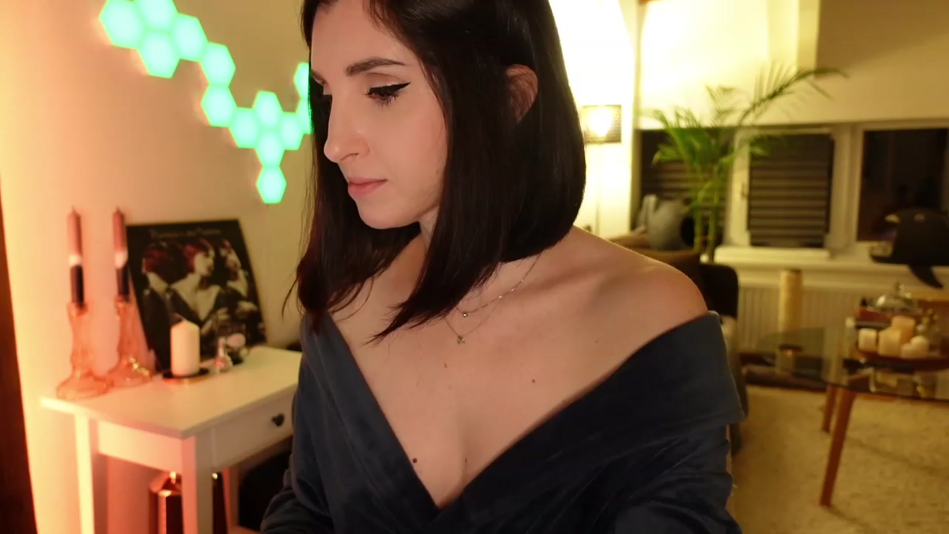 Gallery image thumbnail from Maddie's myfreecams stream on, 01/26/2024, 01:30 image 8 of 20