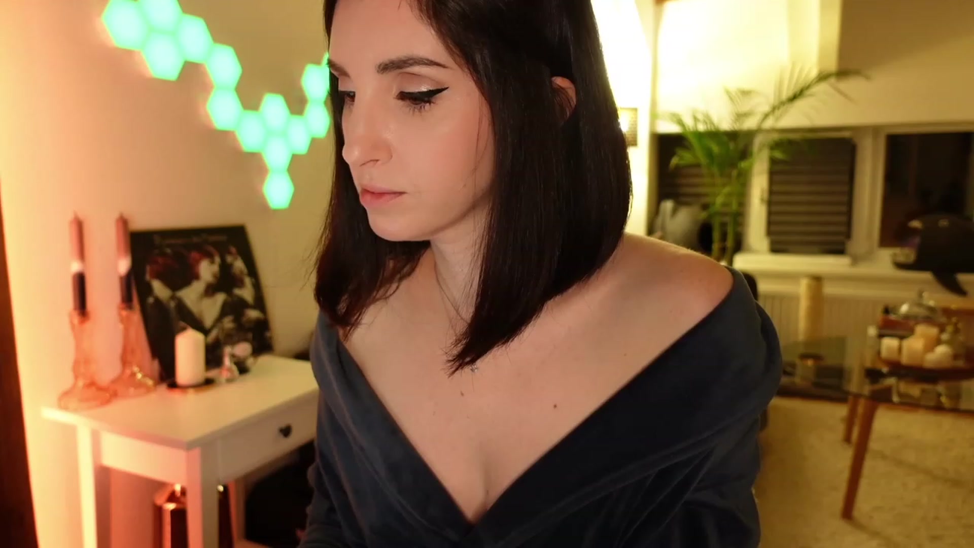 Gallery image thumbnail from Maddie's myfreecams stream on, 01/26/2024, 01:30 image 1 of 20