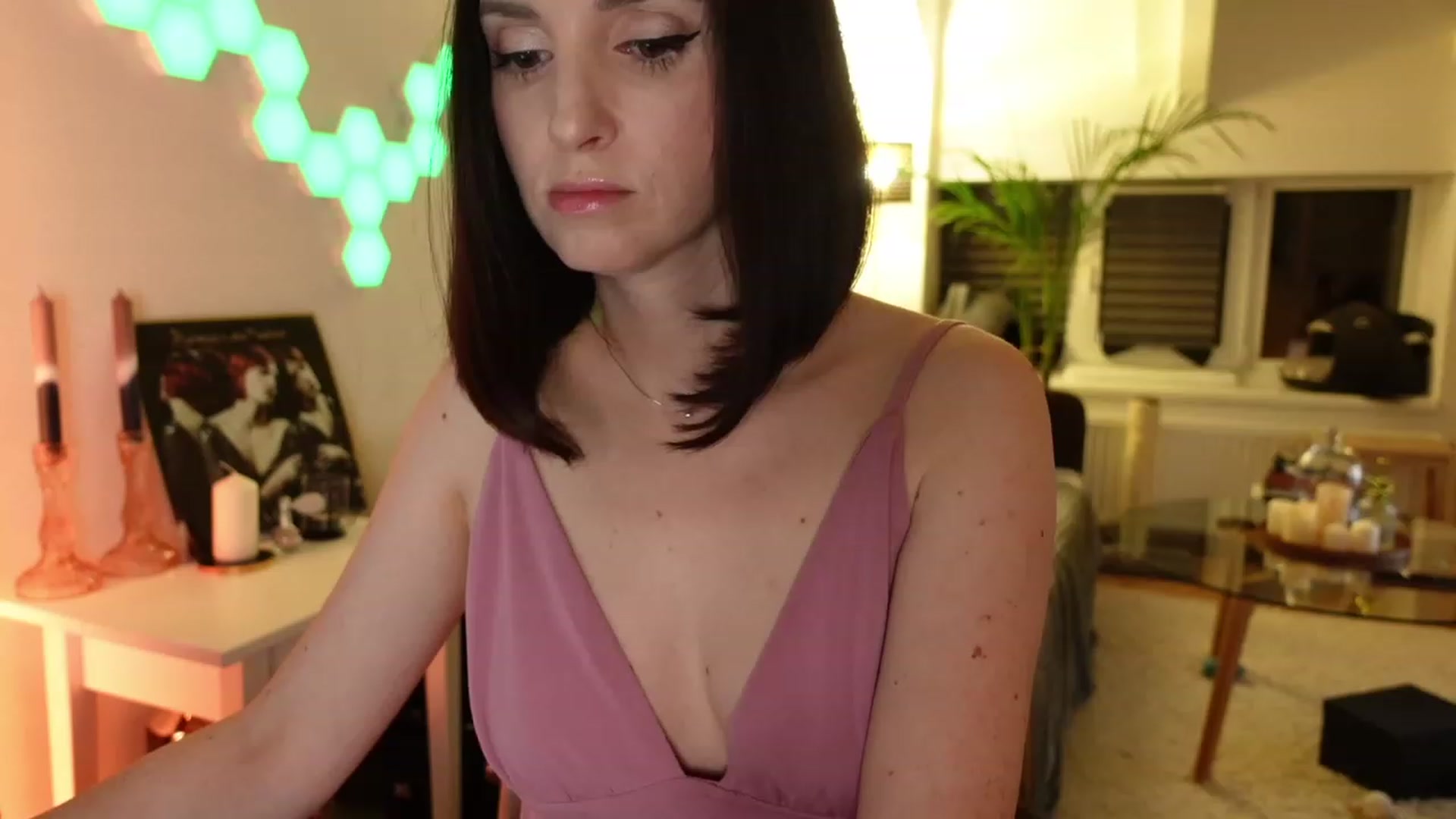 Gallery image thumbnail from Maddie's myfreecams stream on, 02/01/2024, 01:54 image 6 of 20