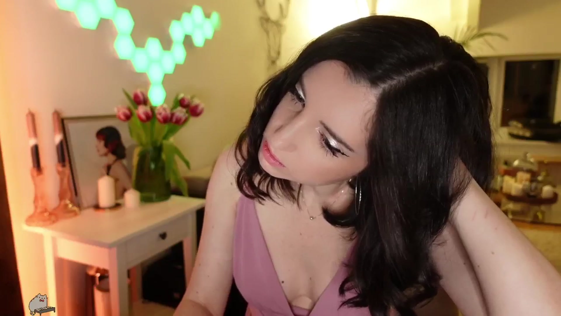 Gallery image thumbnail from Maddie's myfreecams stream on, 02/25/2024, 02:34 image 10 of 20