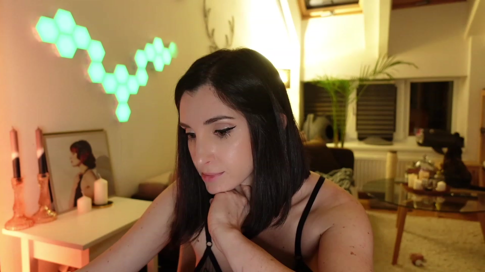 Gallery image thumbnail from Maddie's myfreecams stream on, 03/03/2024, 03:57 image 8 of 20