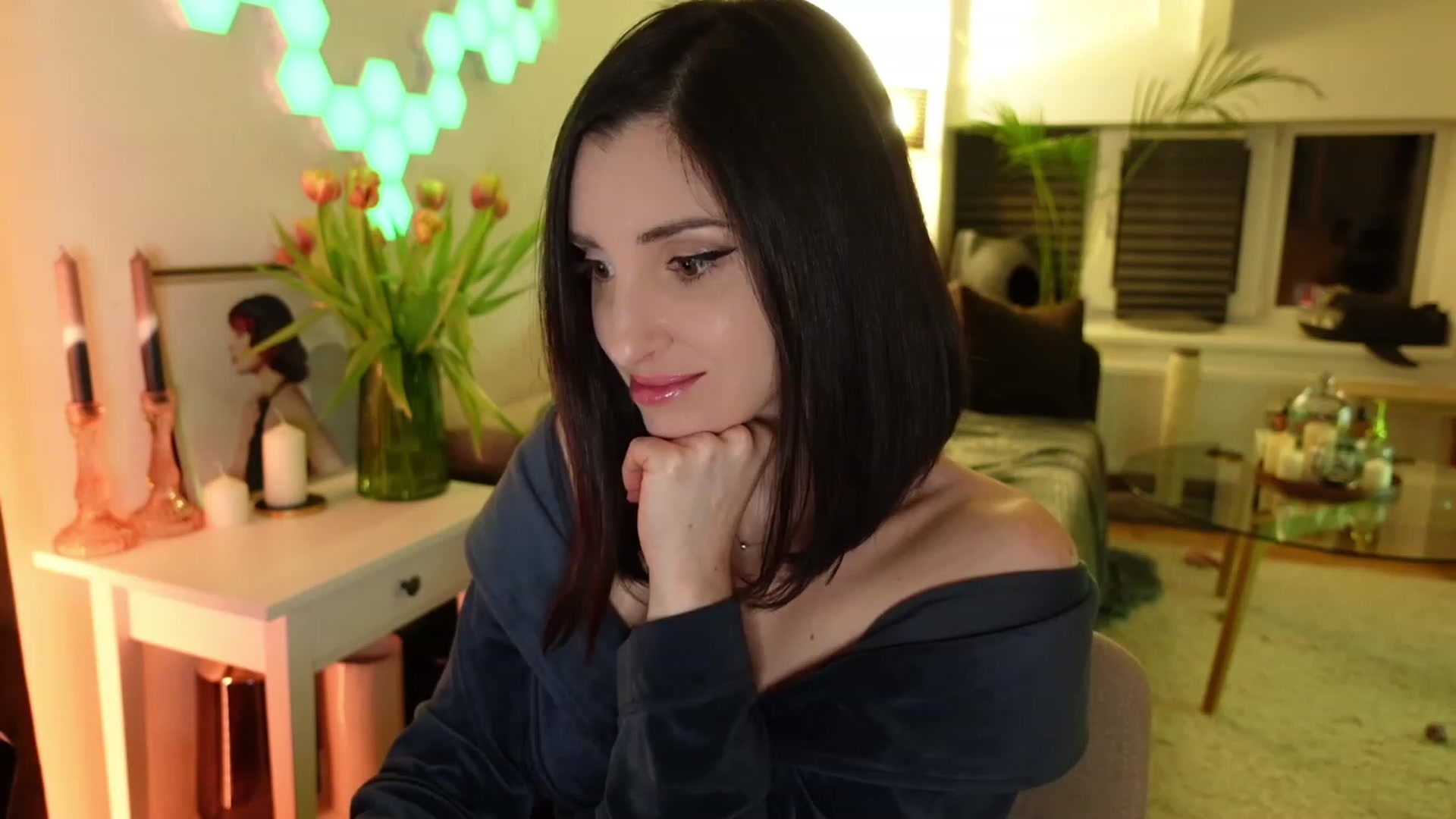Gallery image thumbnail from Maddie's myfreecams stream on, 03/13/2024, 02:12 image 9 of 20