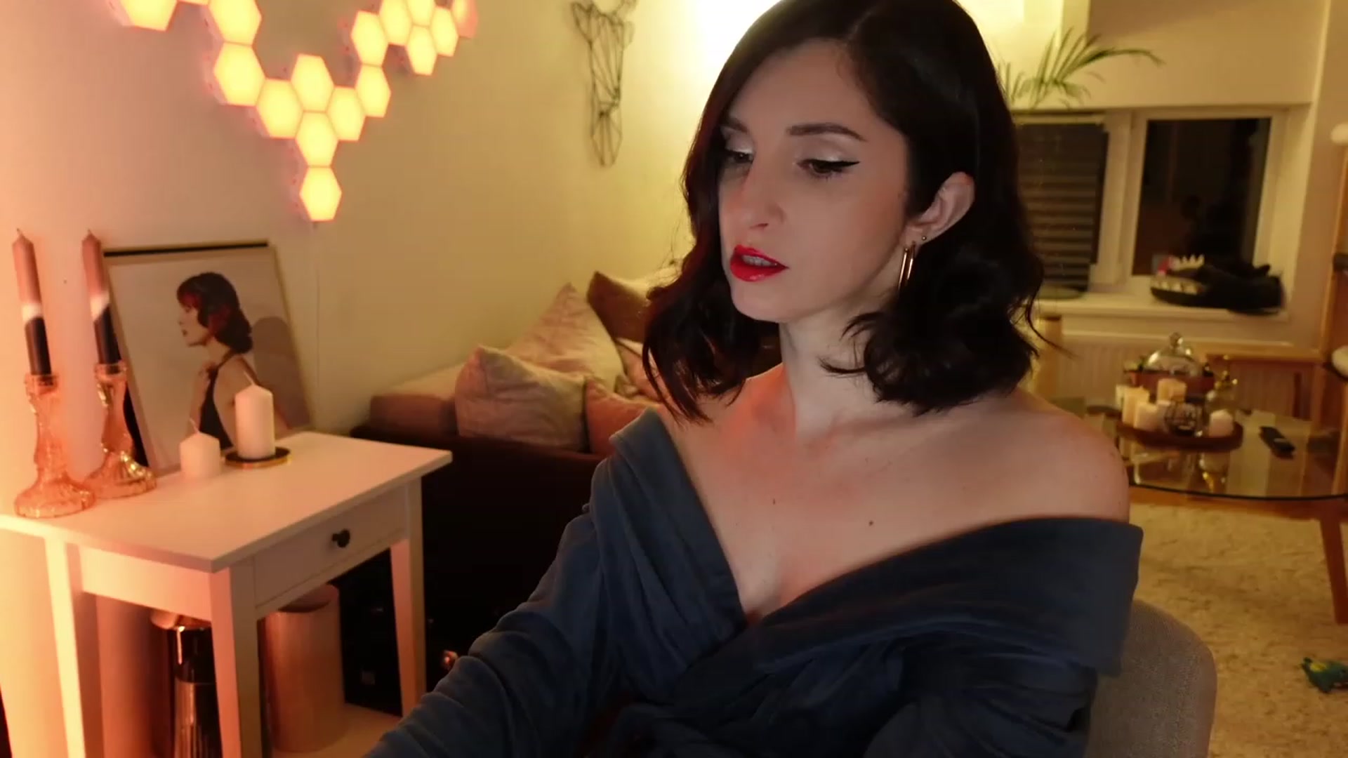 Gallery image thumbnail from Maddie's myfreecams stream on, 03/17/2024, 02:08 image 8 of 20