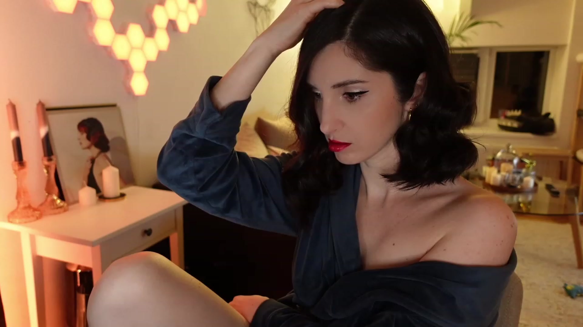 Gallery image thumbnail from Maddie's myfreecams stream on, 03/17/2024, 02:08 image 4 of 20