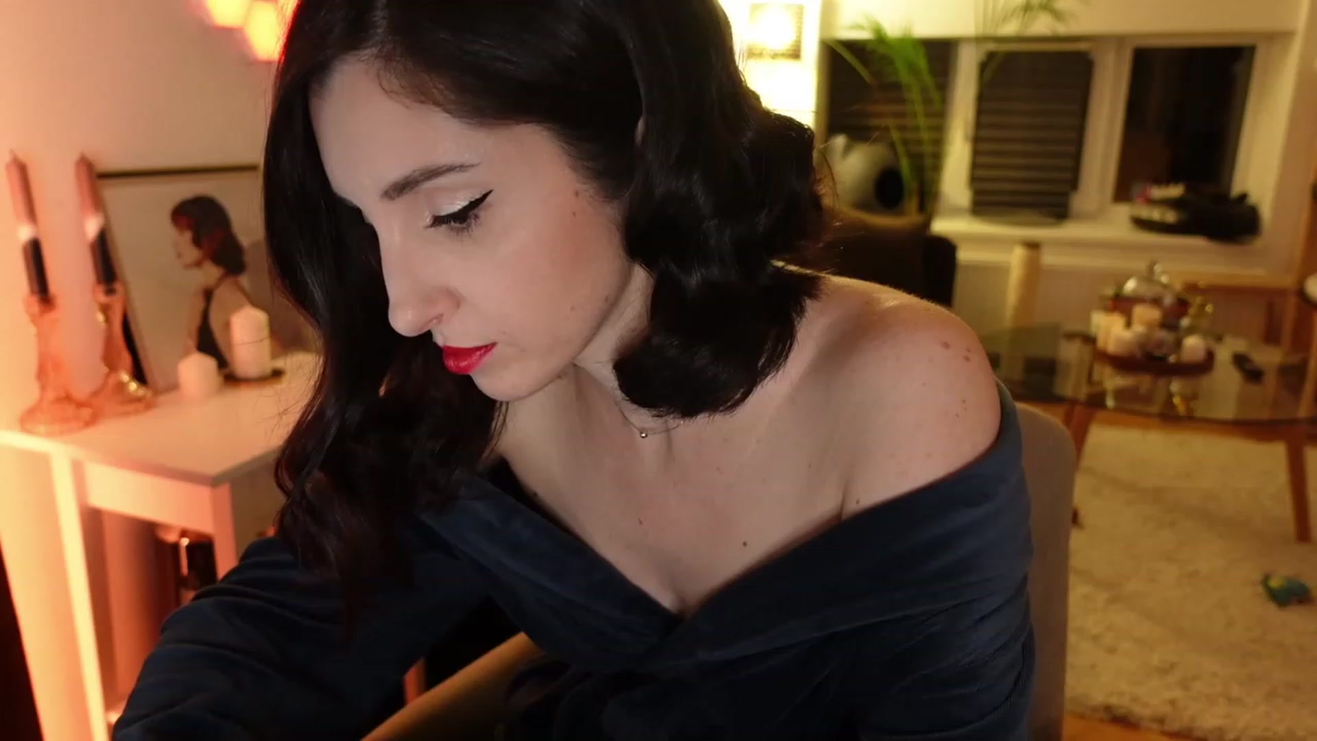 Gallery image thumbnail from Maddie's myfreecams stream on, 03/17/2024, 02:08 image 16 of 20