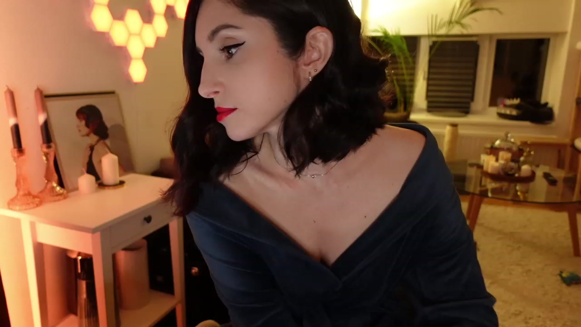 Gallery image thumbnail from Maddie's myfreecams stream on, 03/17/2024, 02:08 image 12 of 20