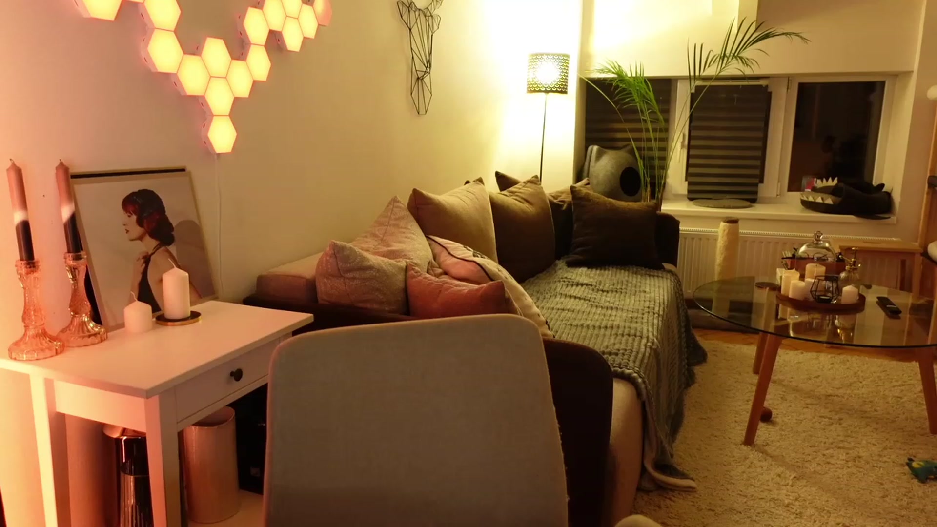 Gallery image thumbnail from Maddie's myfreecams stream on, 03/17/2024, 02:08 image 10 of 20