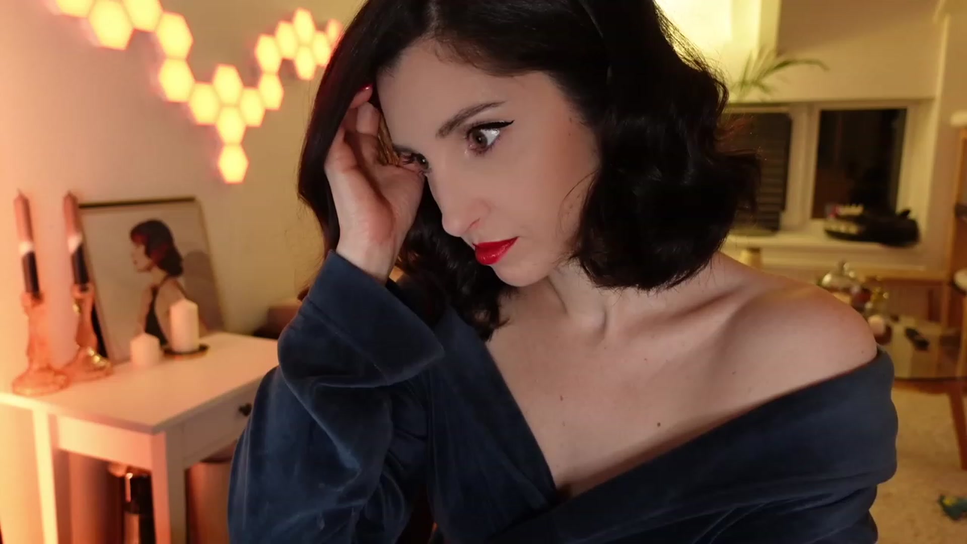 Gallery image thumbnail from Maddie's myfreecams stream on, 03/17/2024, 02:08 image 1 of 20