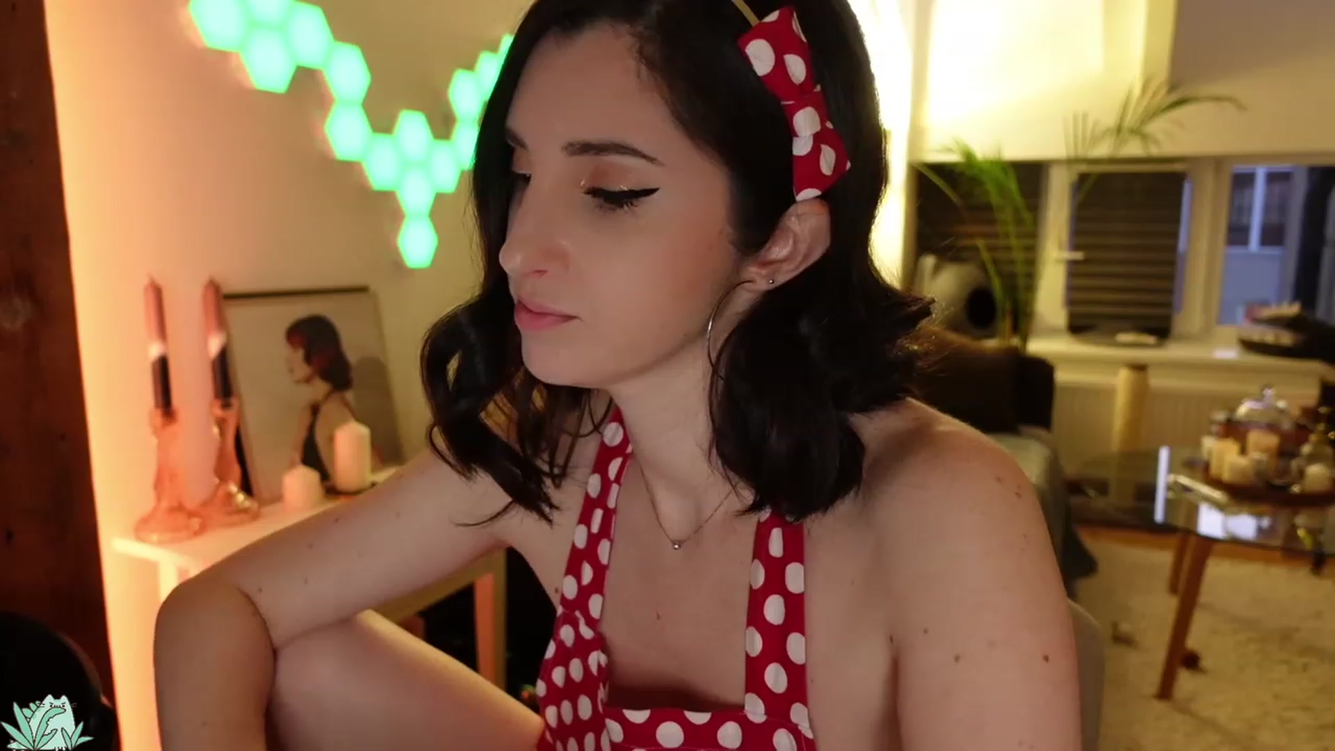 Gallery image thumbnail from Maddie's myfreecams stream on, 03/18/2024, 05:36 image 7 of 20
