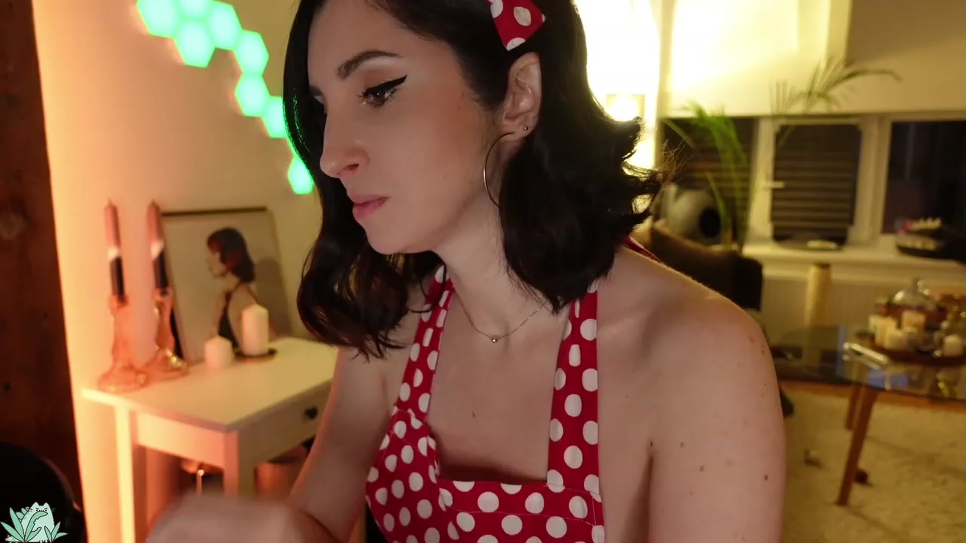 Gallery image thumbnail from Maddie's myfreecams stream on, 03/18/2024, 05:36 image 2 of 20
