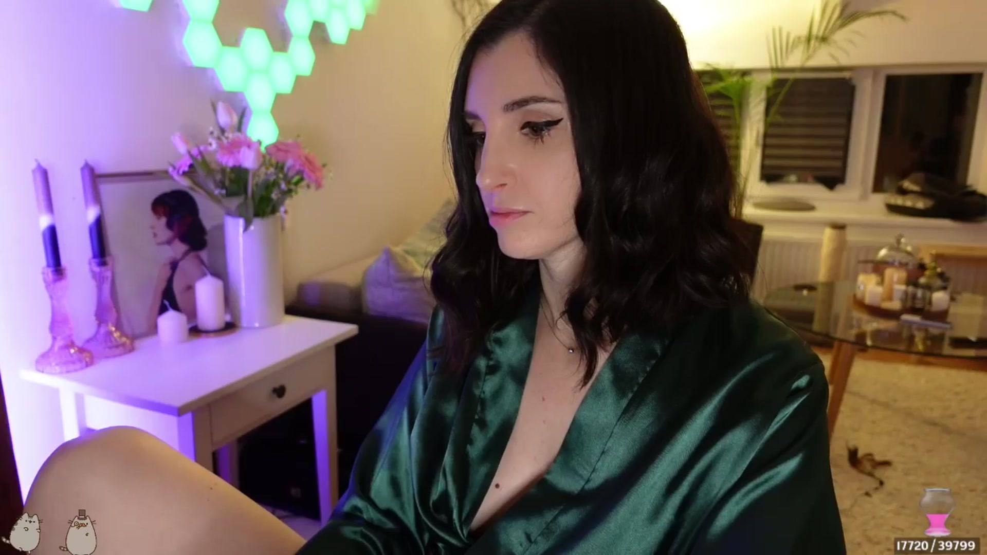 Gallery image thumbnail from Maddie's myfreecams stream on, 03/28/2024, 02:00 image 18 of 20