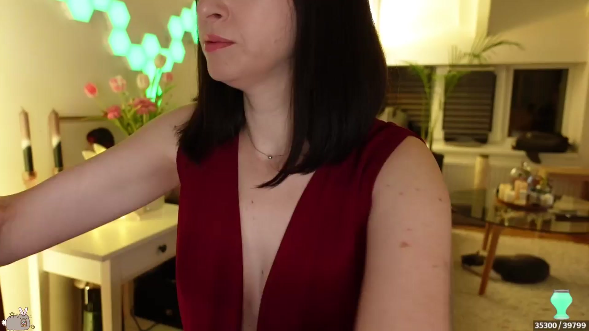Gallery image thumbnail from Maddie's myfreecams stream on, 04/01/2024, 24:18 image 4 of 20
