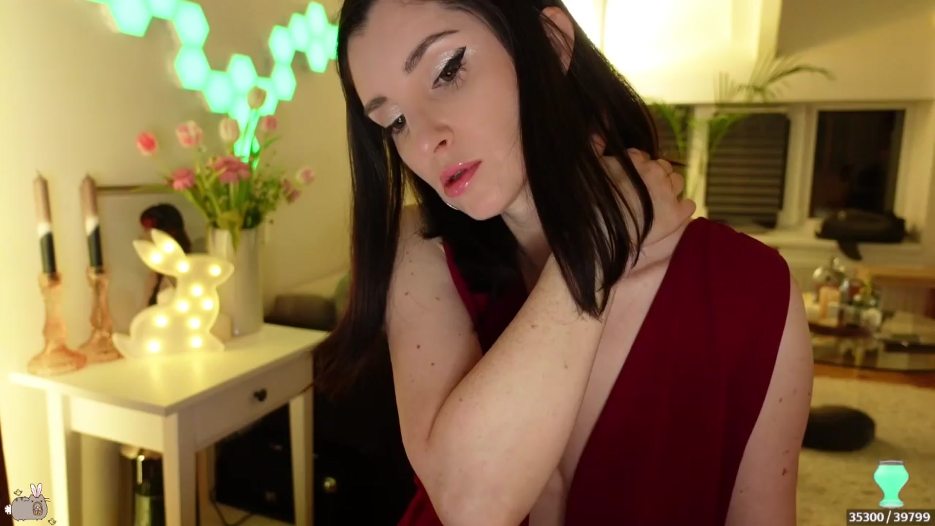Gallery image thumbnail from Maddie's myfreecams stream on, 04/01/2024, 24:18 image 13 of 20