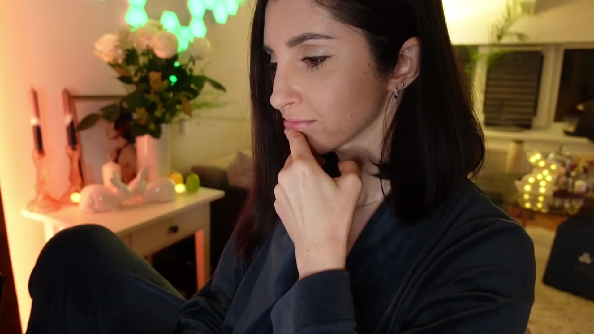 Gallery image thumbnail from Maddie's myfreecams stream on, 04/11/2024, 24:31 image 2 of 20