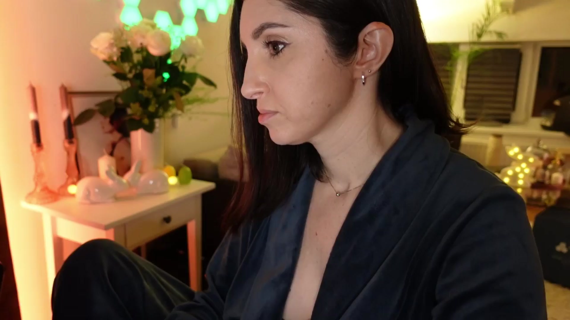 Gallery image thumbnail from Maddie's myfreecams stream on, 04/11/2024, 24:31 image 14 of 20