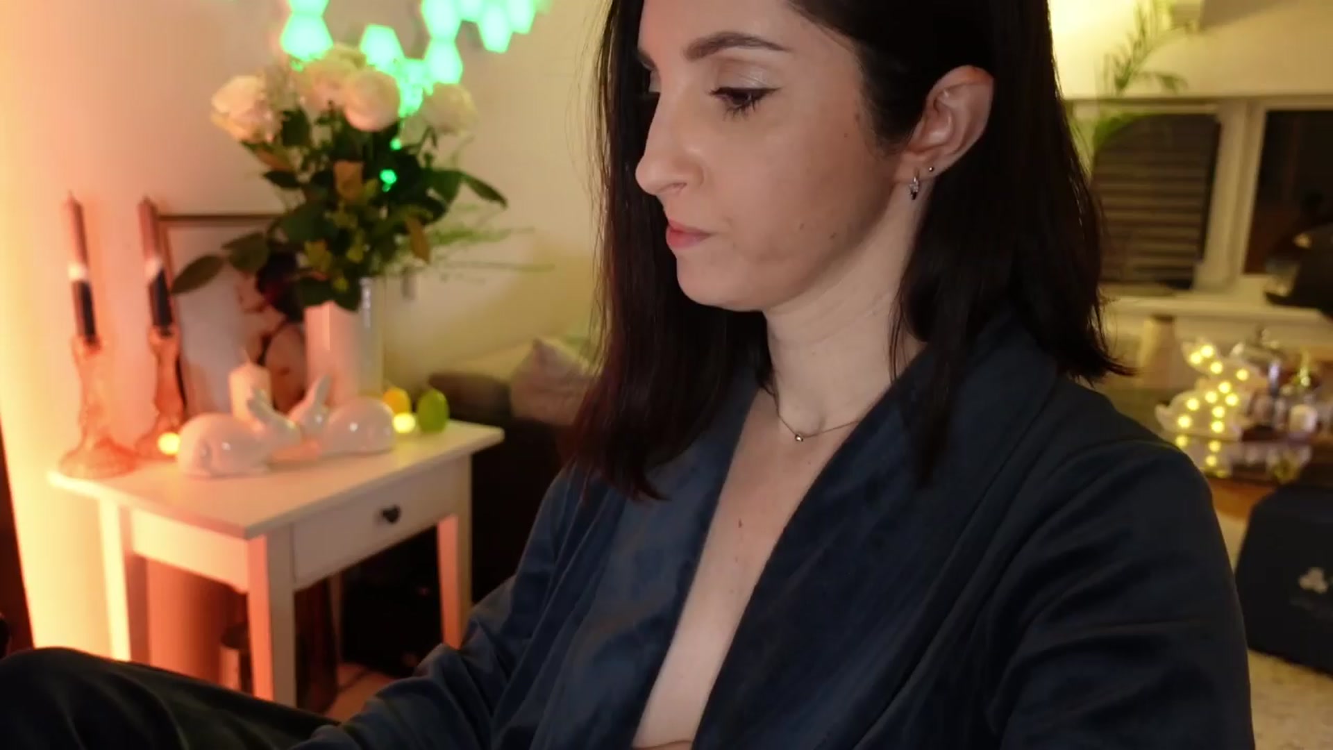 Gallery image thumbnail from Maddie's myfreecams stream on, 04/11/2024, 24:31 image 10 of 20
