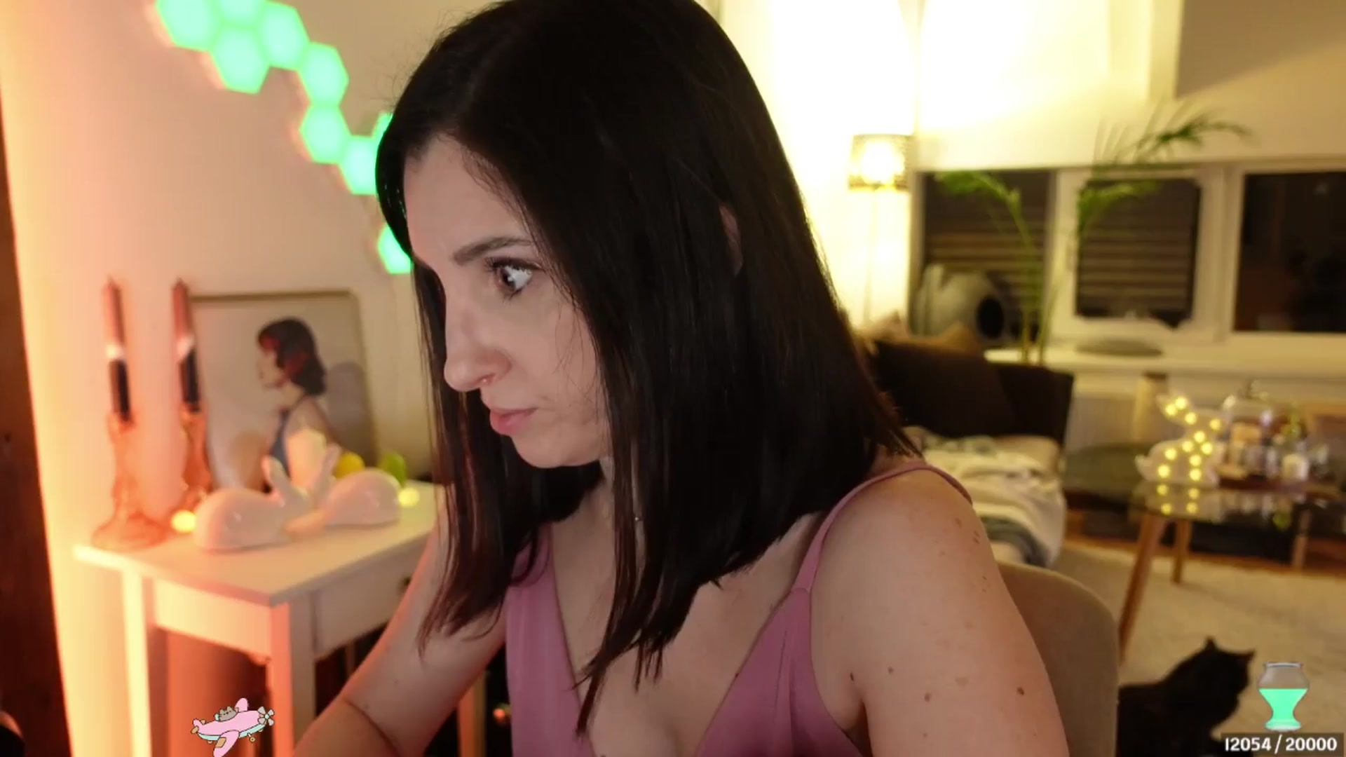 Gallery image thumbnail from Maddie's myfreecams stream on, 04/15/2024, 02:20 image 2 of 20