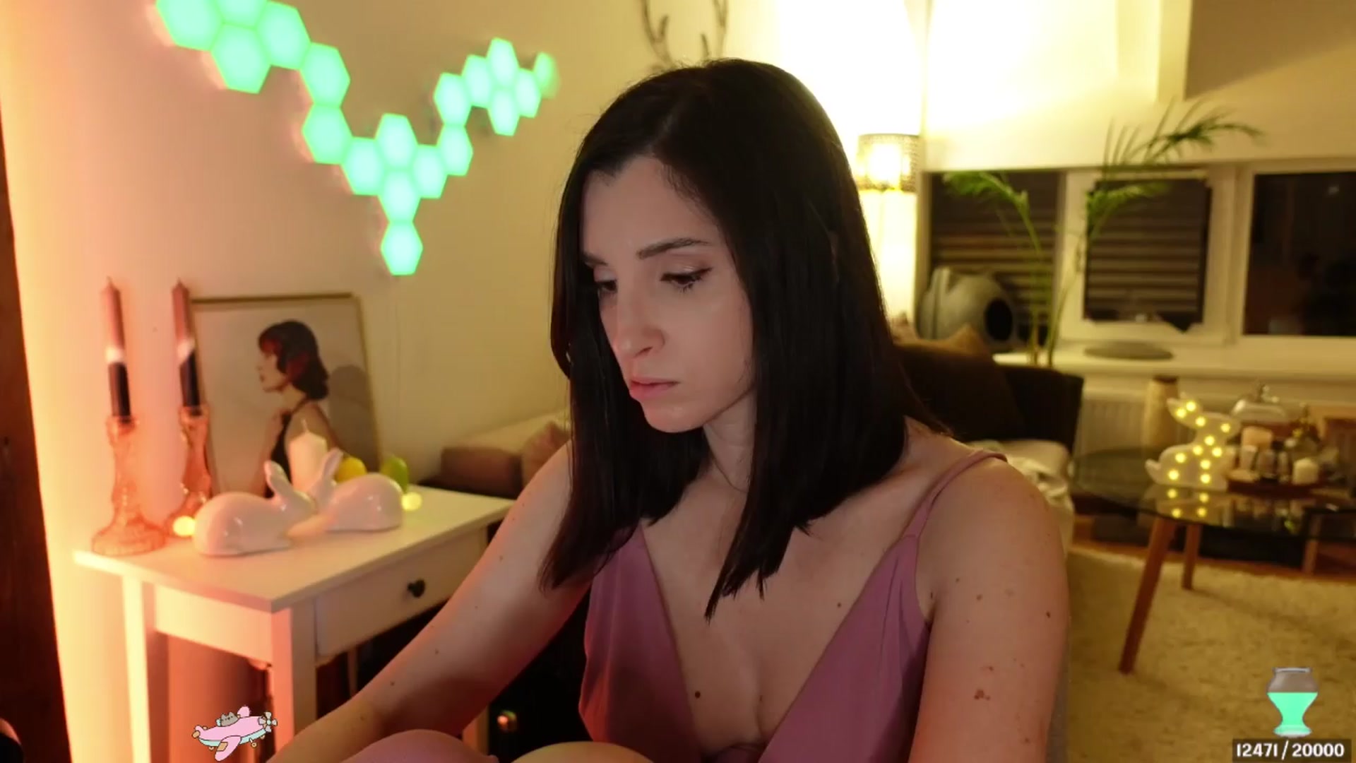 Gallery image thumbnail from Maddie's myfreecams stream on, 04/15/2024, 02:20 image 4 of 20