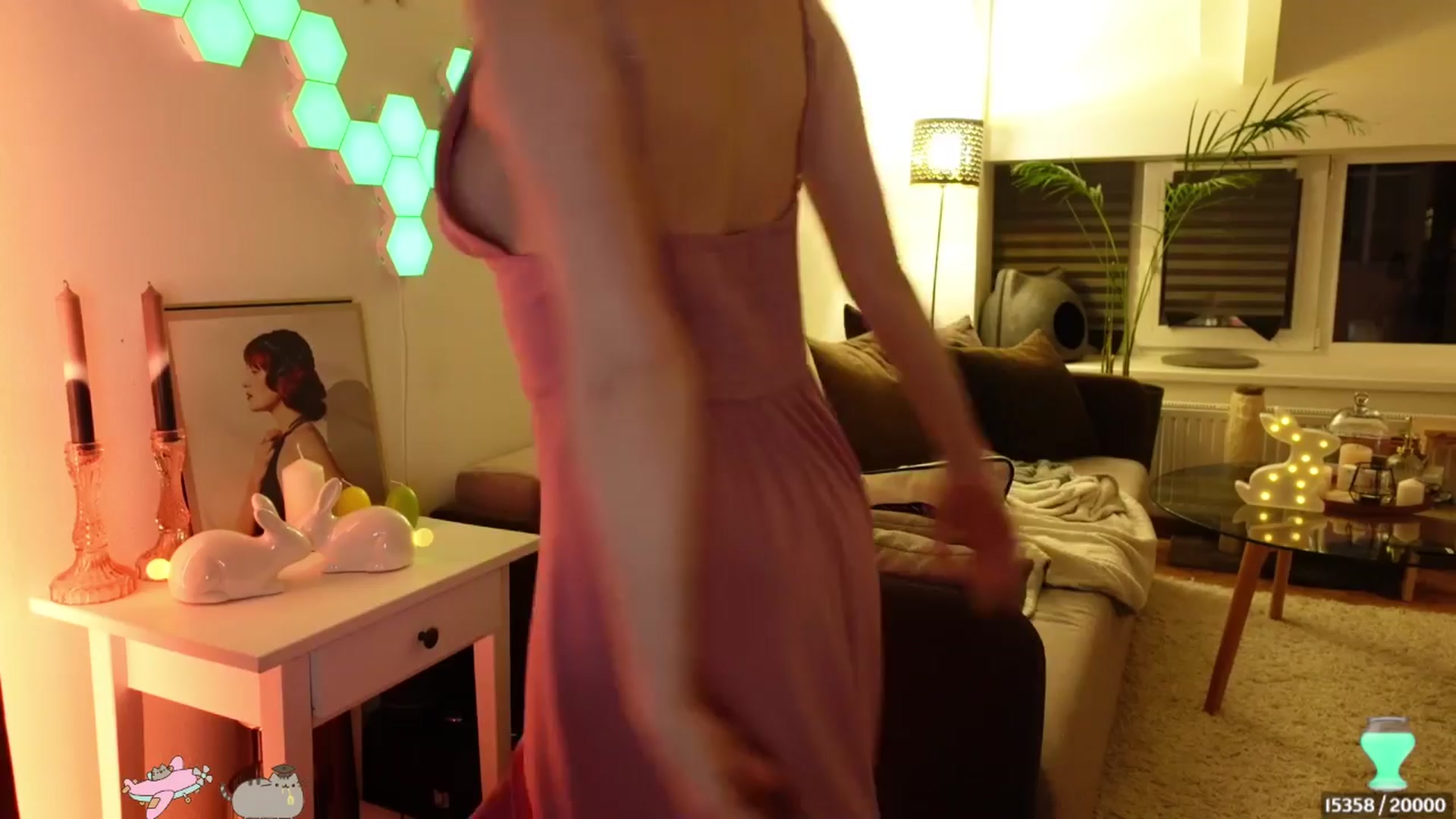 Gallery image thumbnail from Maddie's myfreecams stream on, 04/15/2024, 04:04 image 3 of 20