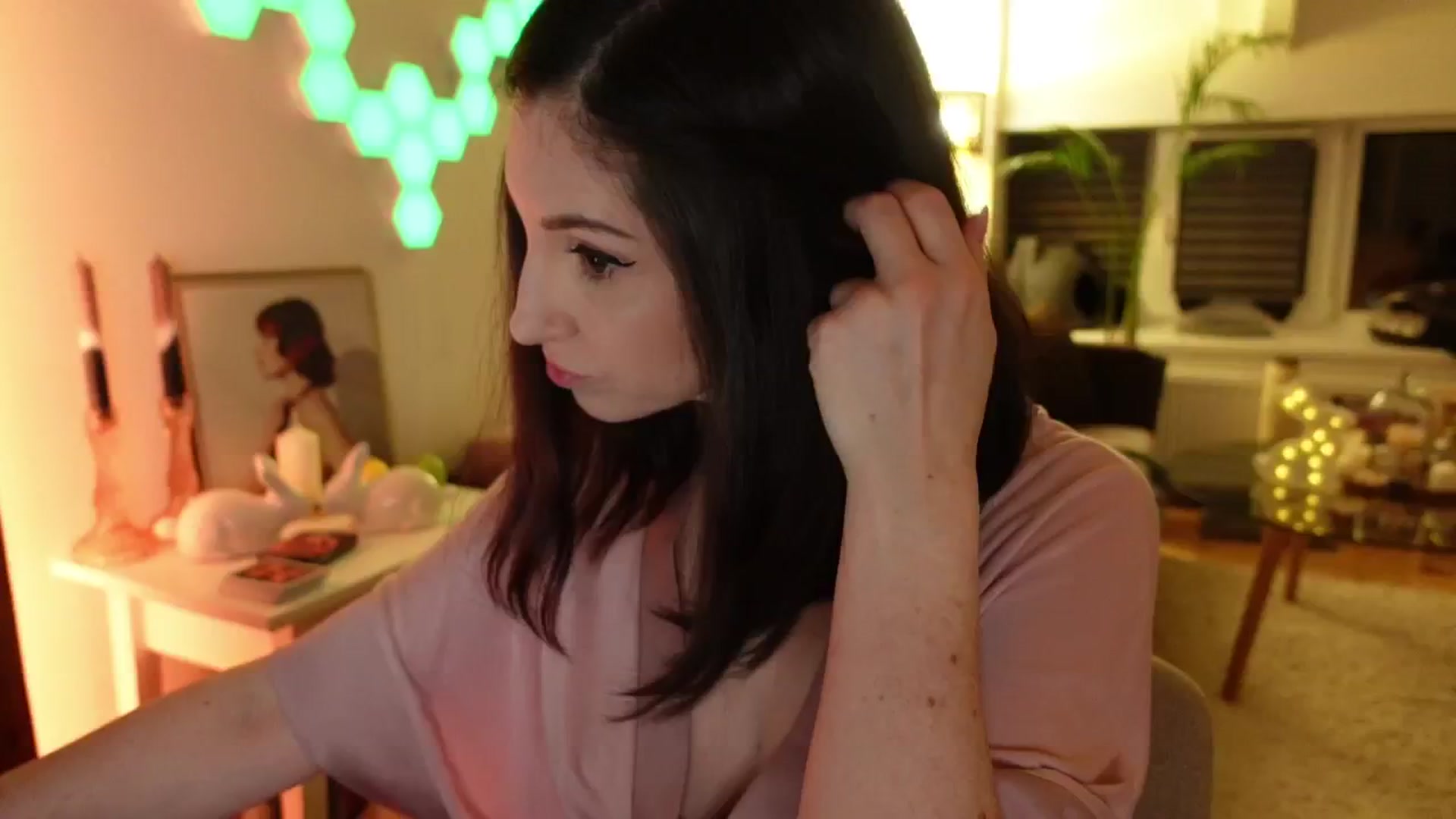 Gallery image thumbnail from Maddie's myfreecams stream on, 04/17/2024, 24:36 image 1 of 20