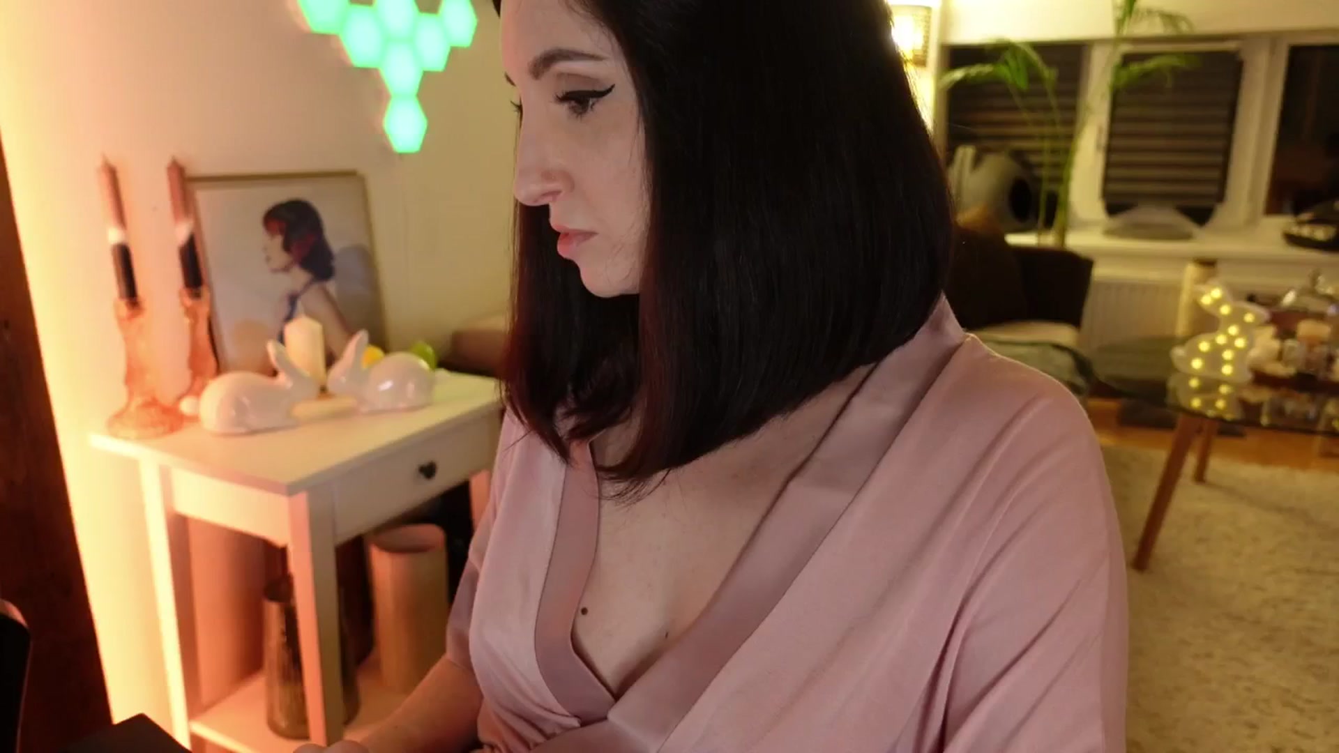 Gallery image thumbnail from Maddie's myfreecams stream on, 04/17/2024, 02:49 image 19 of 20