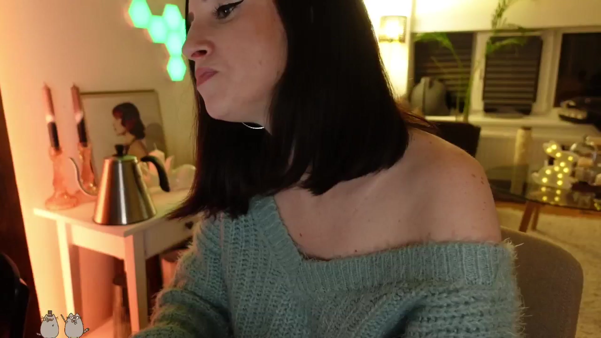 Gallery image thumbnail from Maddie's myfreecams stream on, 04/20/2024, 24:01 image 4 of 20