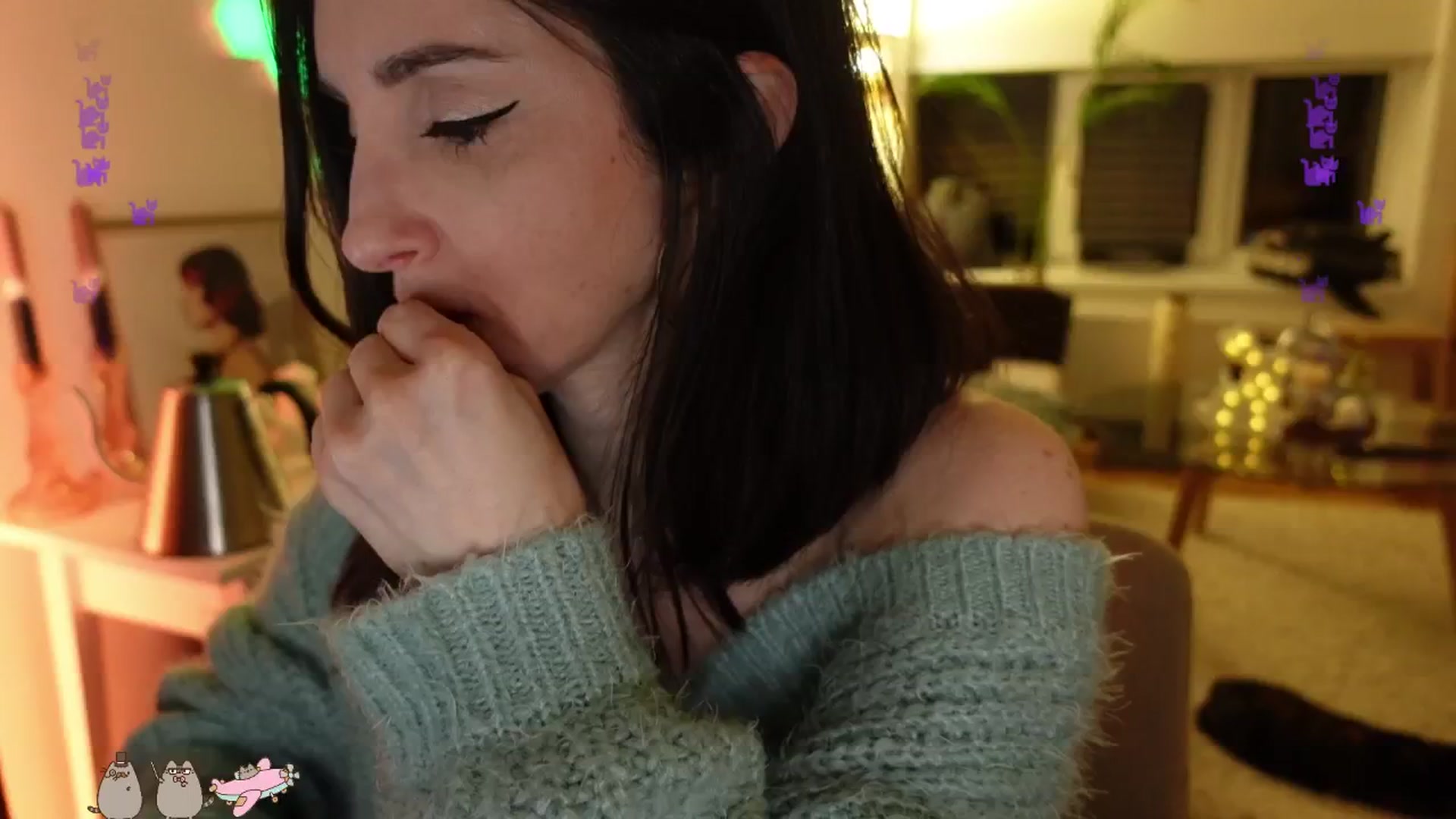 Gallery image thumbnail from Maddie's myfreecams stream on, 04/20/2024, 01:01 image 4 of 20
