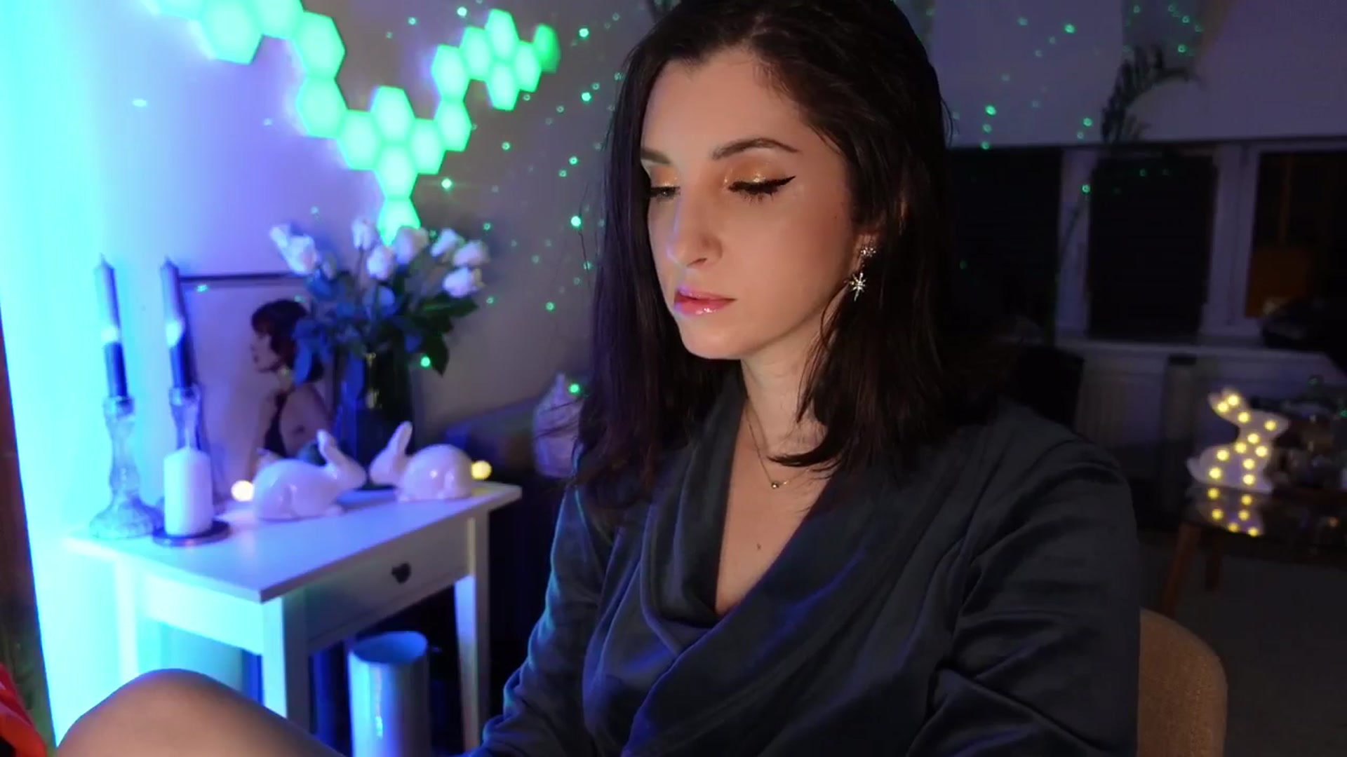 Gallery image thumbnail from Maddie's myfreecams stream on, 04/21/2024, 02:18 image 4 of 20