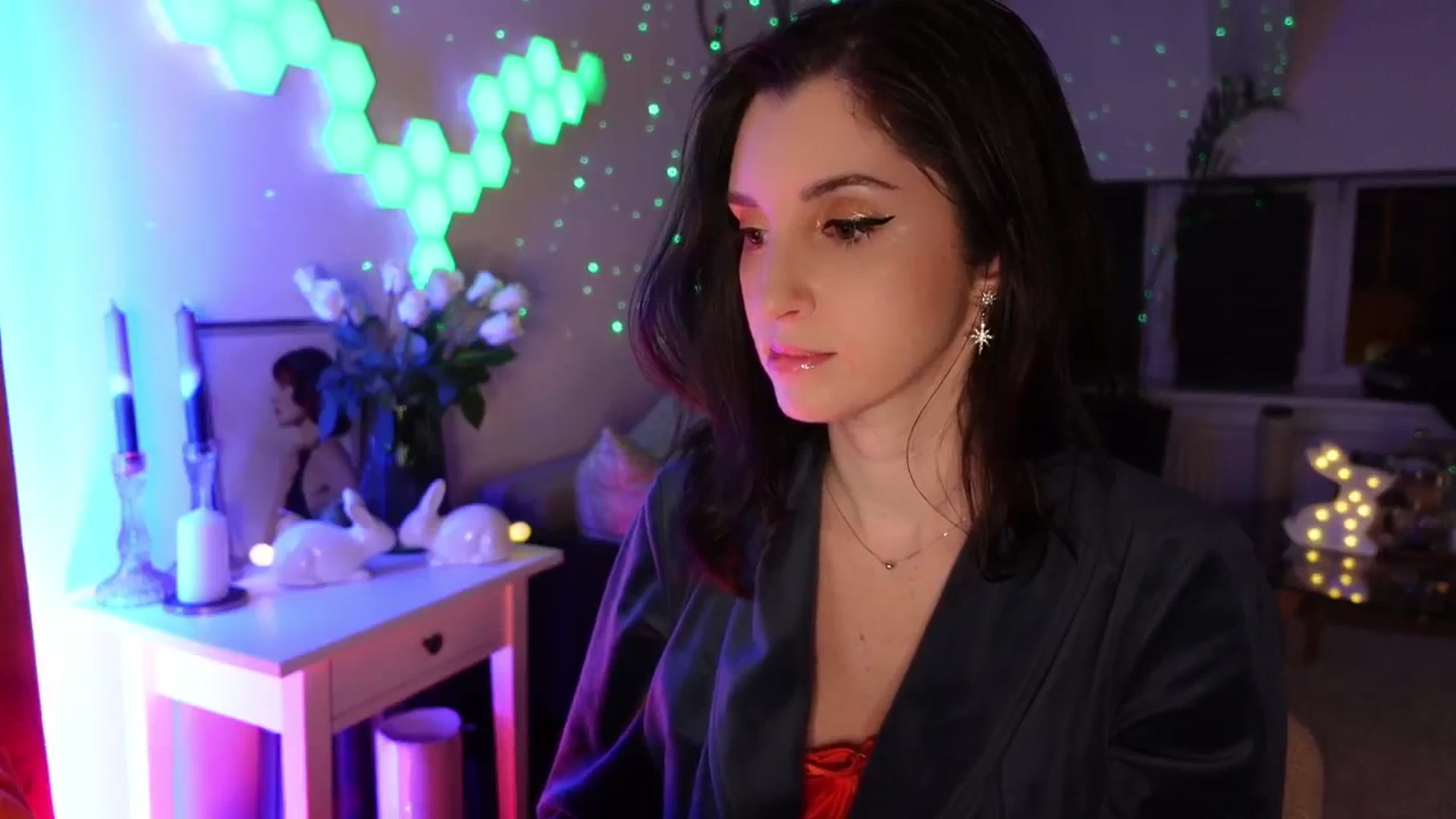 Gallery image thumbnail from Maddie's myfreecams stream on, 04/21/2024, 02:18 image 2 of 20