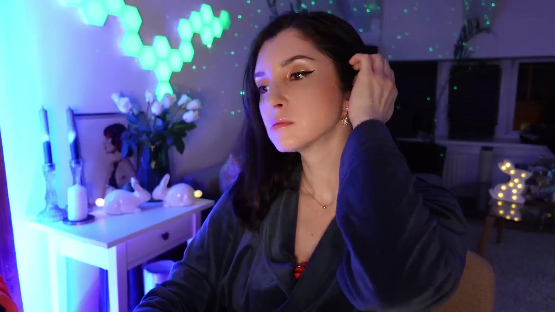 Gallery image thumbnail from Maddie's myfreecams stream on, 04/21/2024, 02:18 image 7 of 20