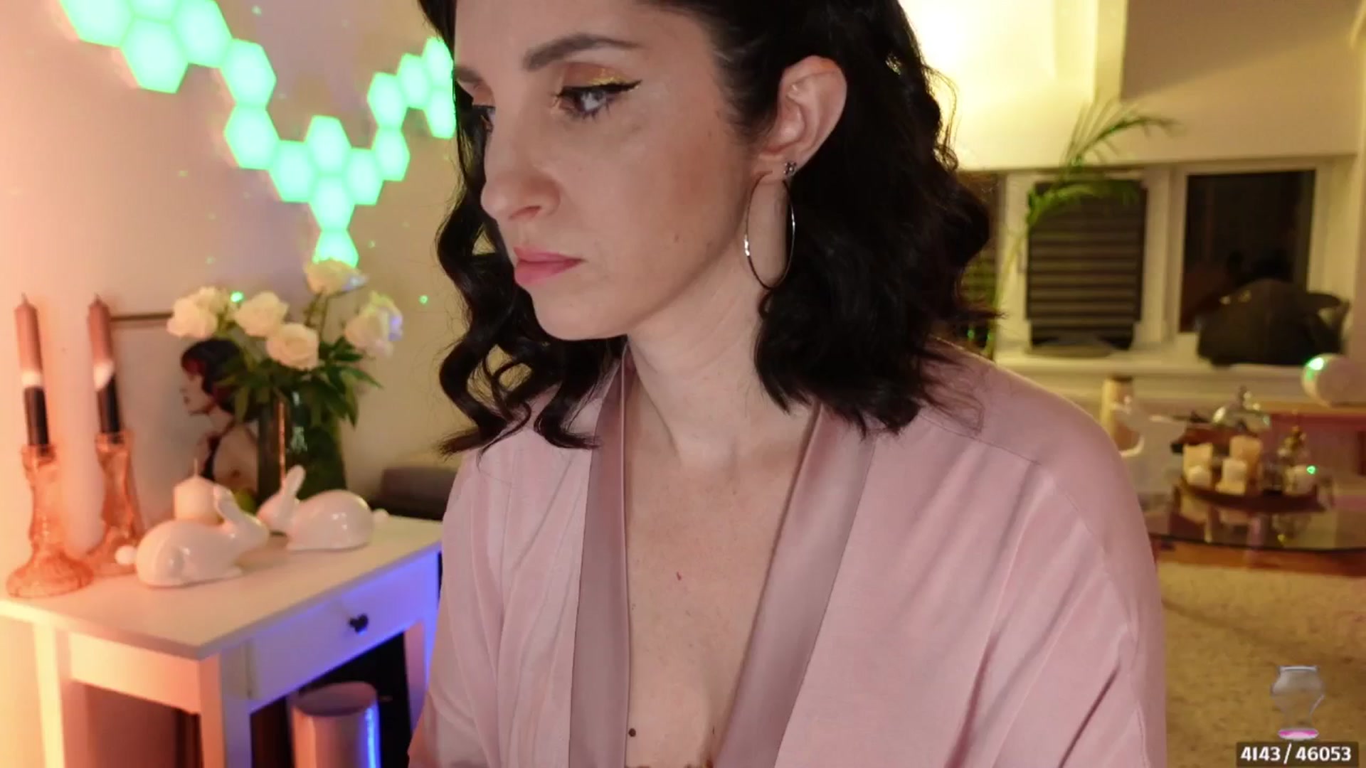 Gallery image thumbnail from Maddie's myfreecams stream on, 04/28/2024, 24:49 image 3 of 20