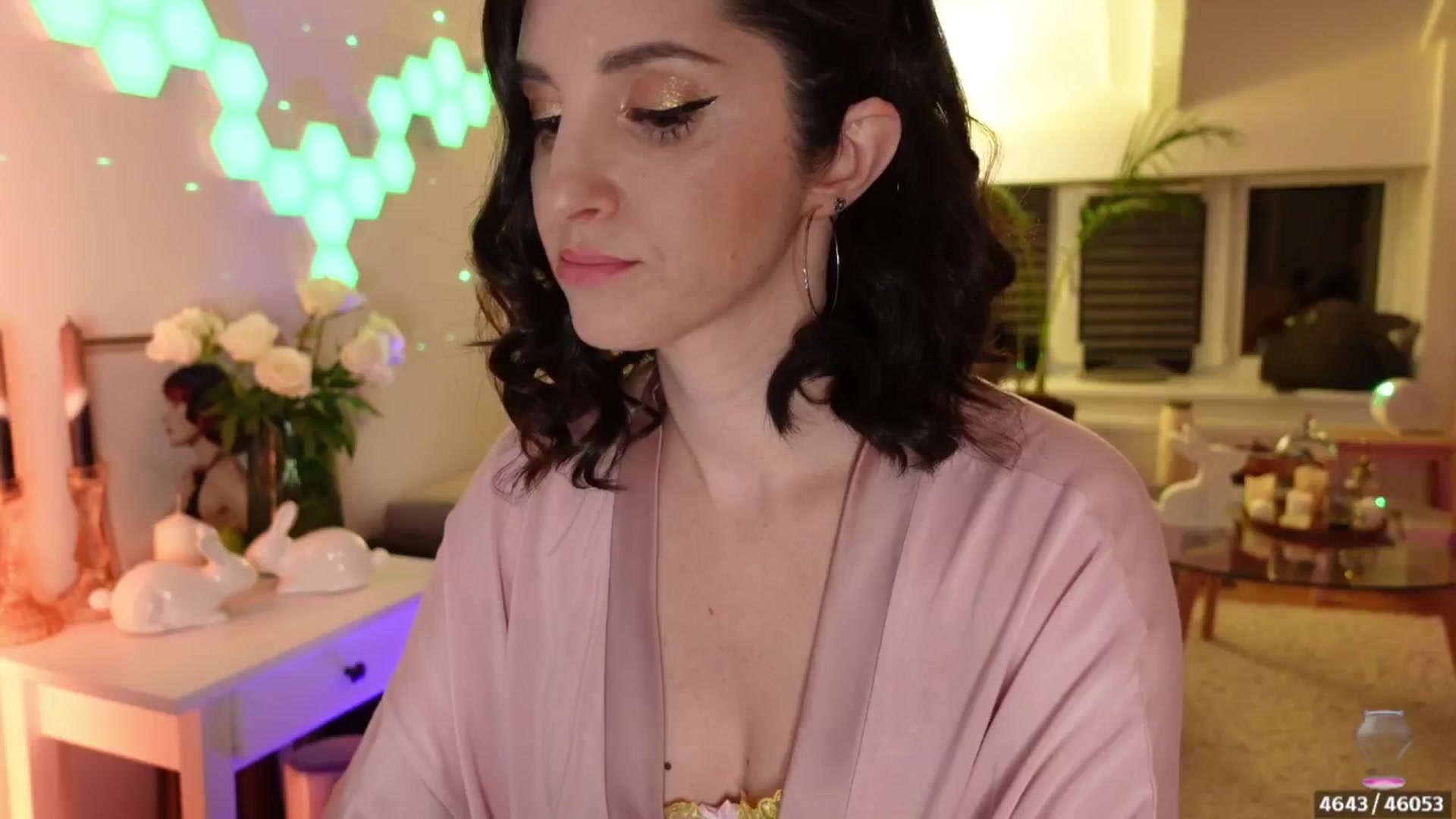 Gallery image thumbnail from Maddie's myfreecams stream on, 04/28/2024, 24:49 image 13 of 20