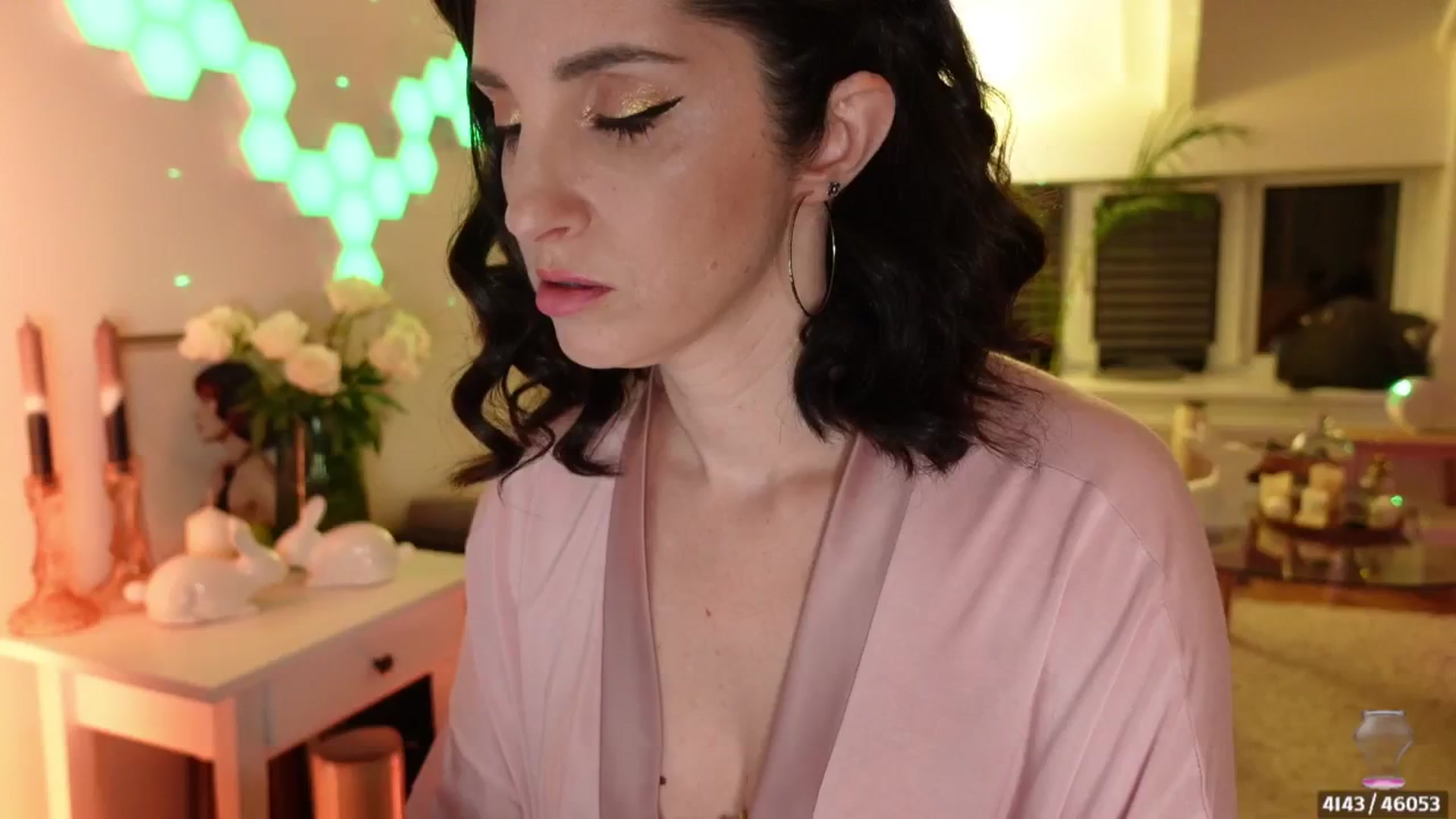 Gallery image thumbnail from Maddie's myfreecams stream on, 04/28/2024, 24:49 image 4 of 20