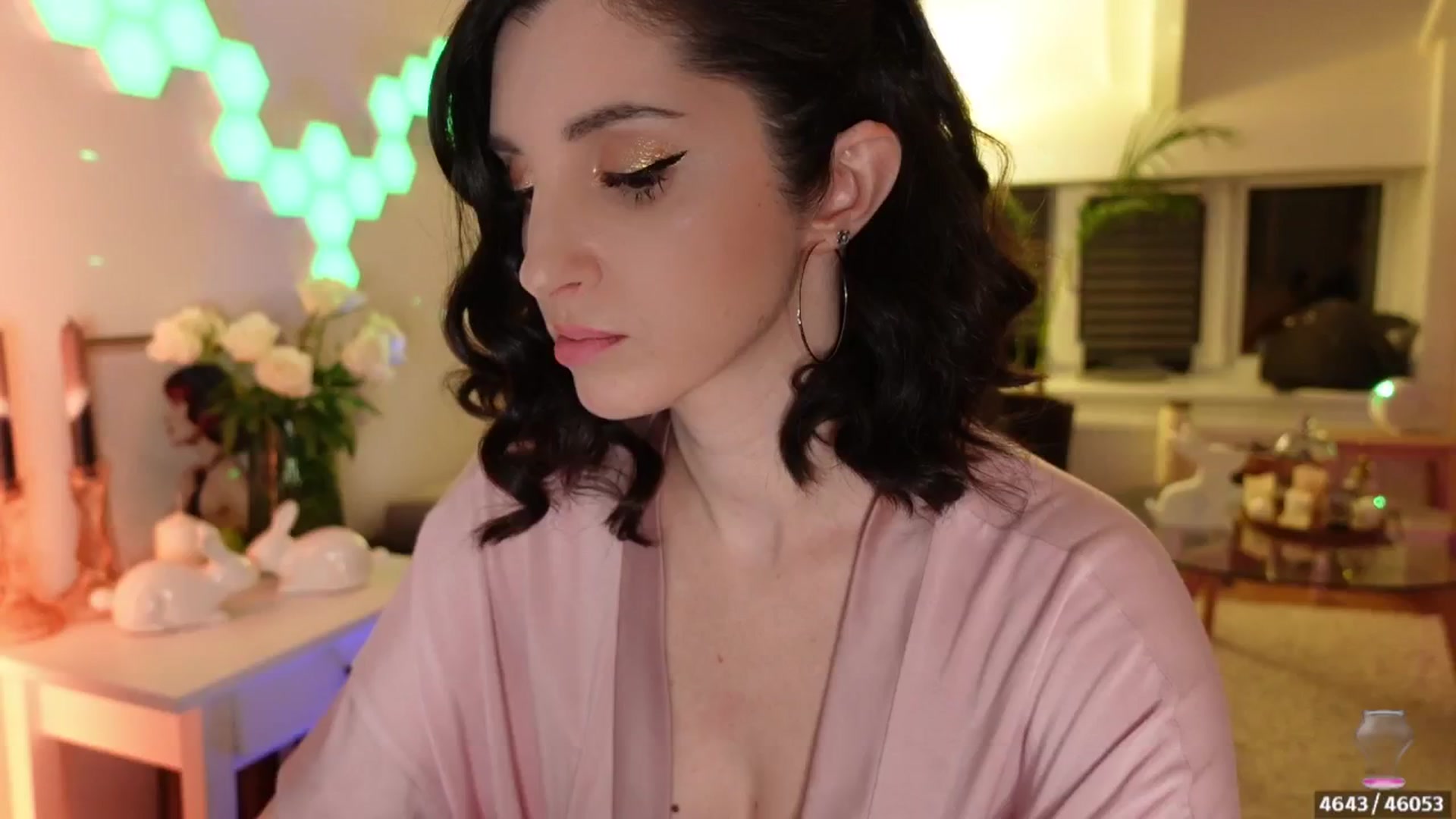 Gallery image thumbnail from Maddie's myfreecams stream on, 04/28/2024, 24:49 image 11 of 20