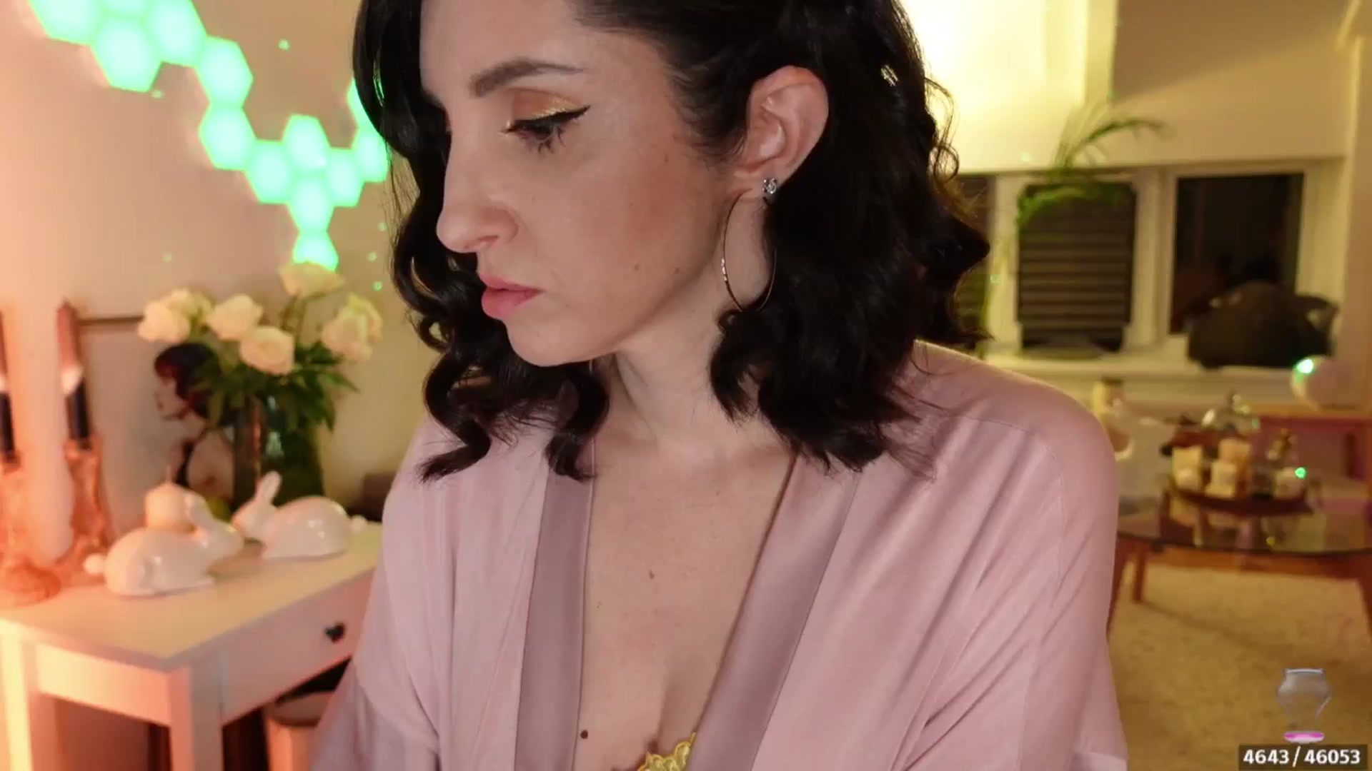 Gallery image thumbnail from Maddie's myfreecams stream on, 04/28/2024, 24:49 image 12 of 20