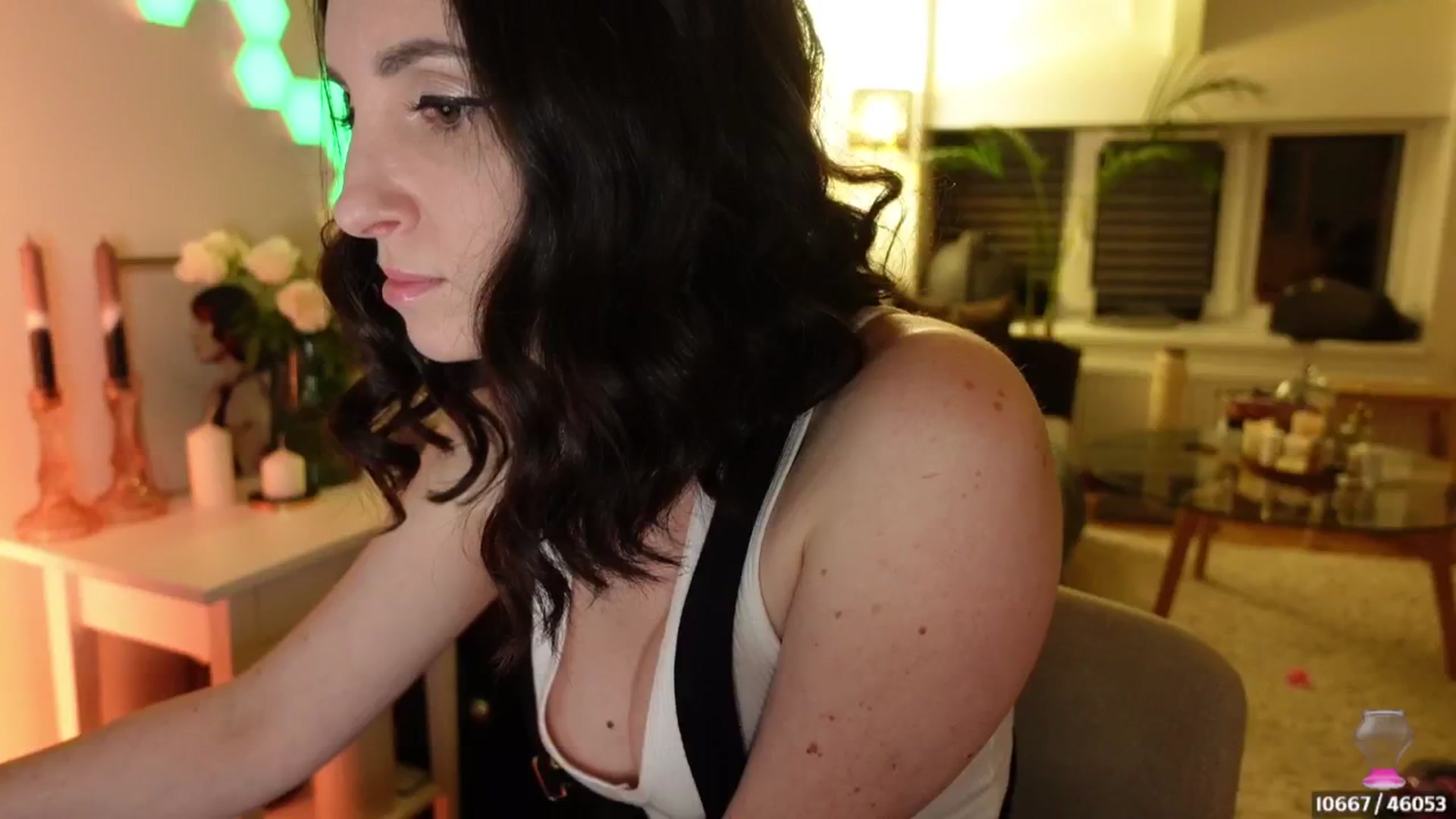 Gallery image thumbnail from Maddie's myfreecams stream on, 04/29/2024, 03:15 image 3 of 20